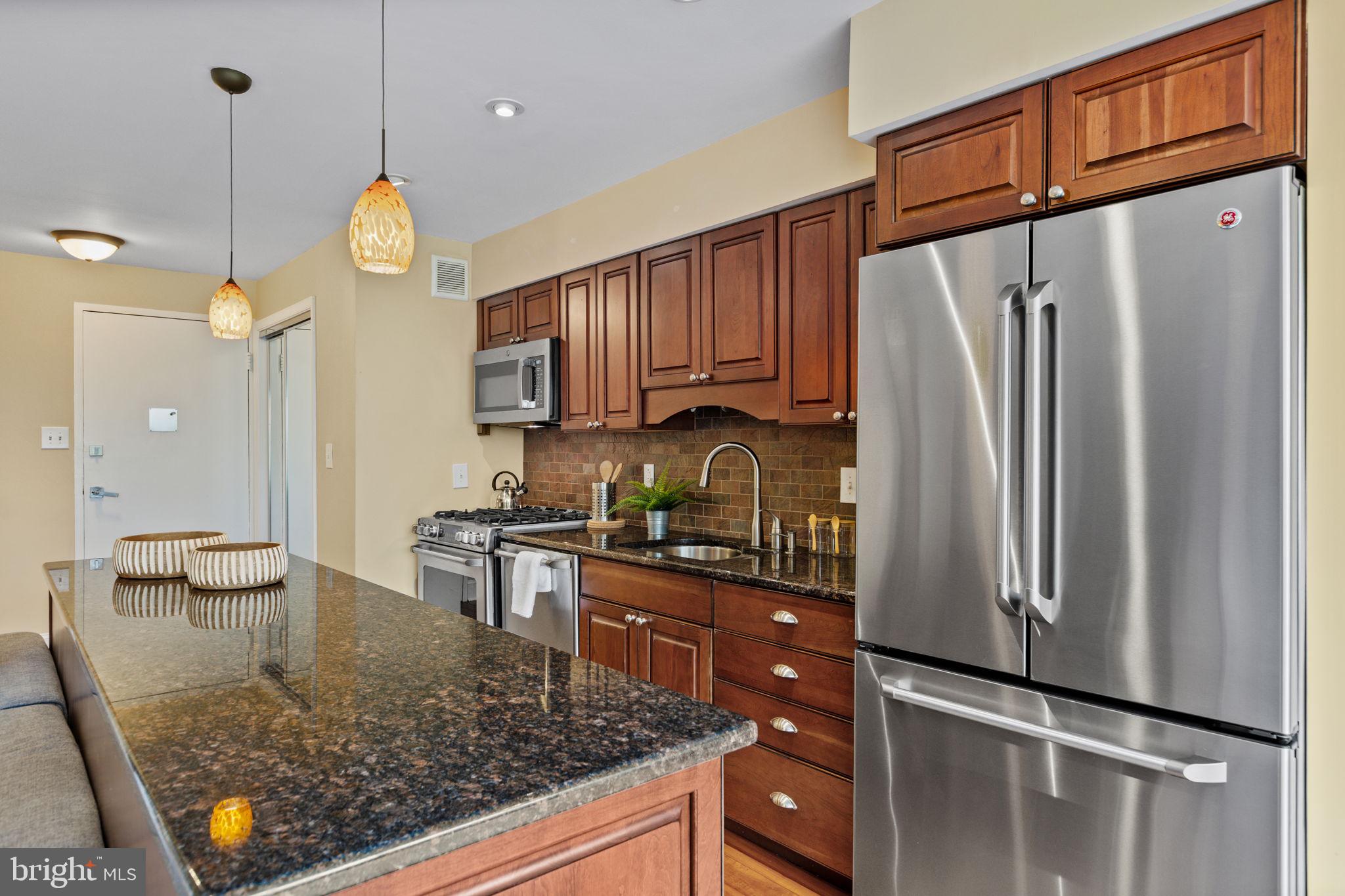 1810 RITTENHOUSE SQUARE 1001