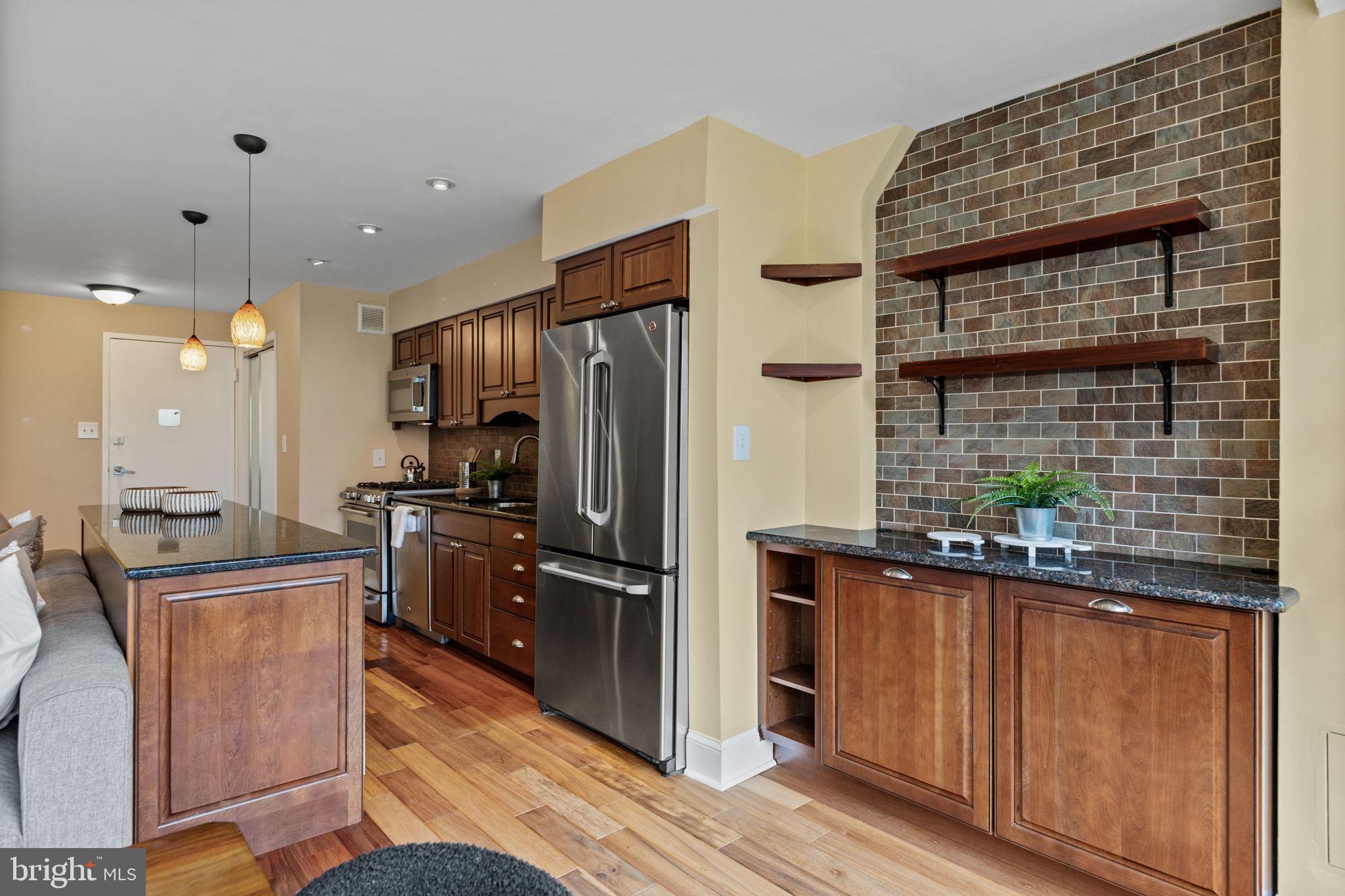 1810 RITTENHOUSE SQUARE 1001