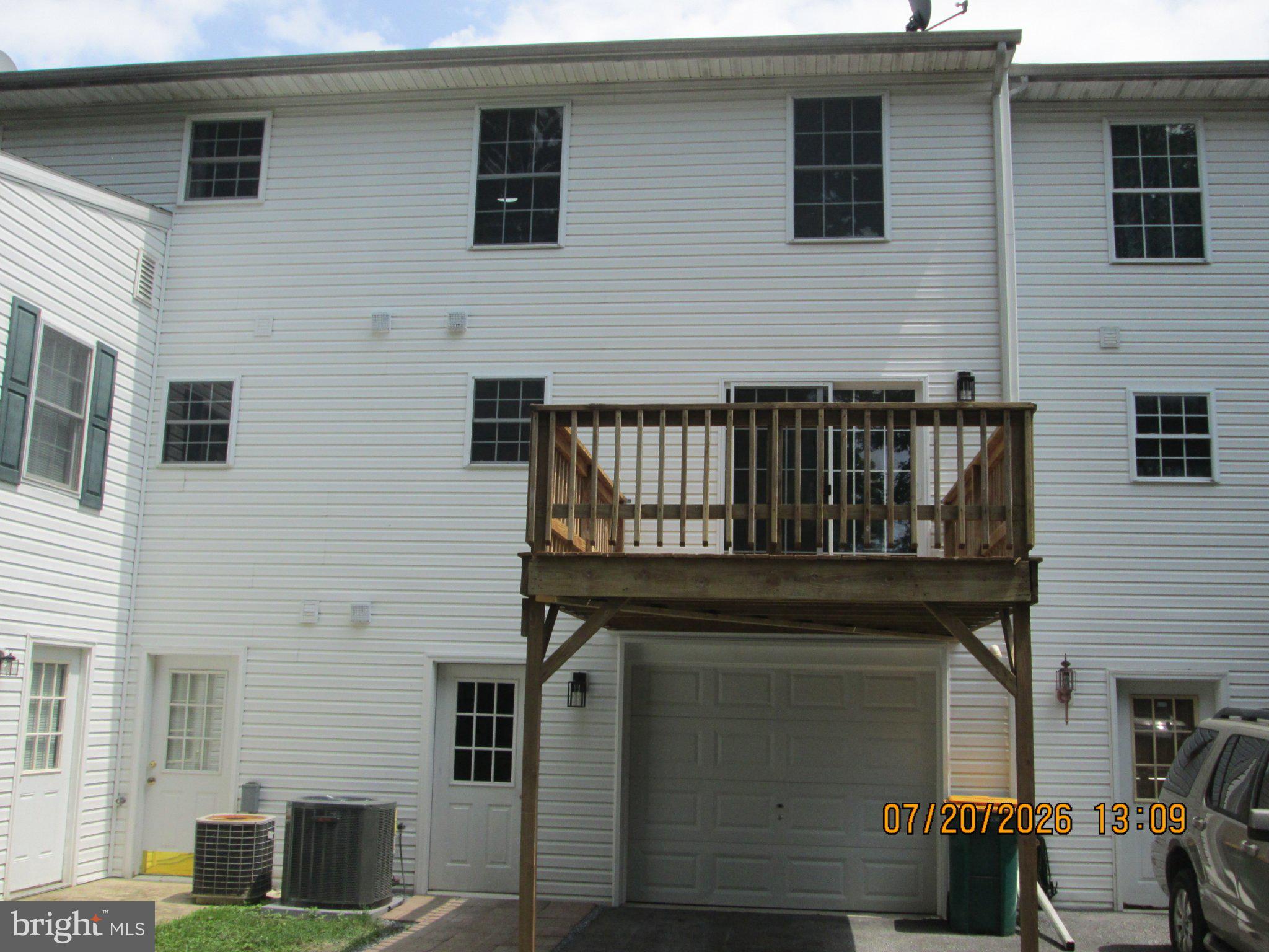 462 SCOTT AVENUE