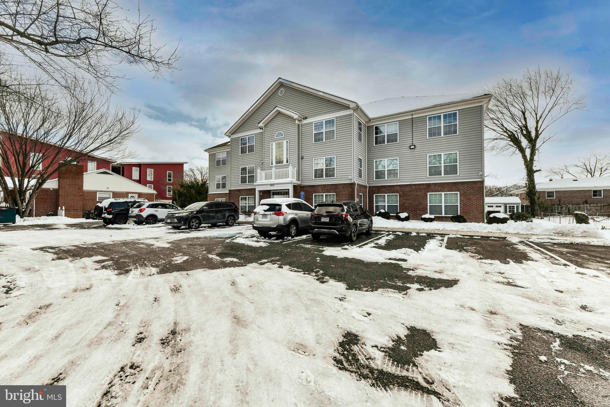 PERRY HALL - Residential Lease