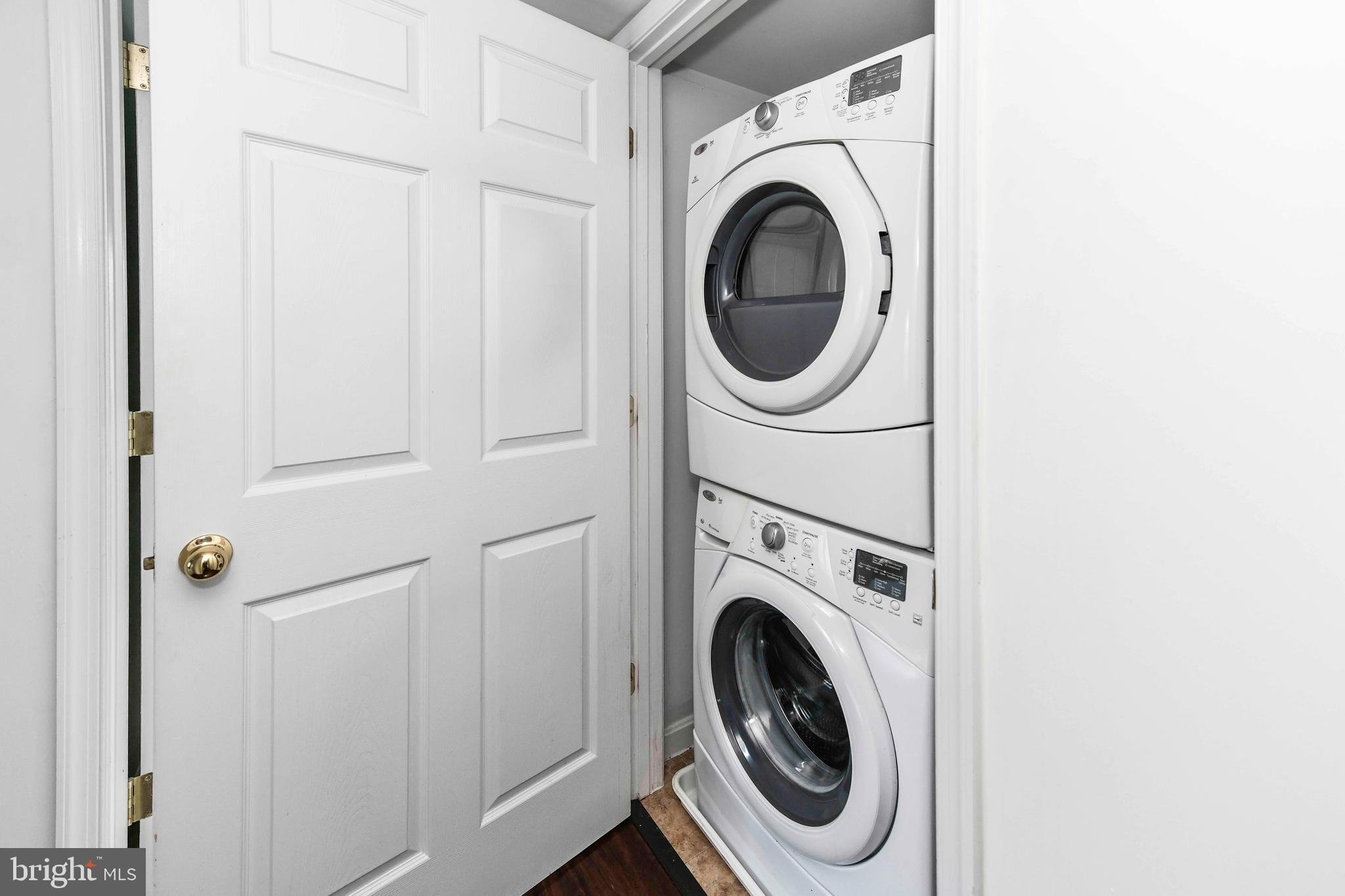 PERRY HALL - Residential Lease