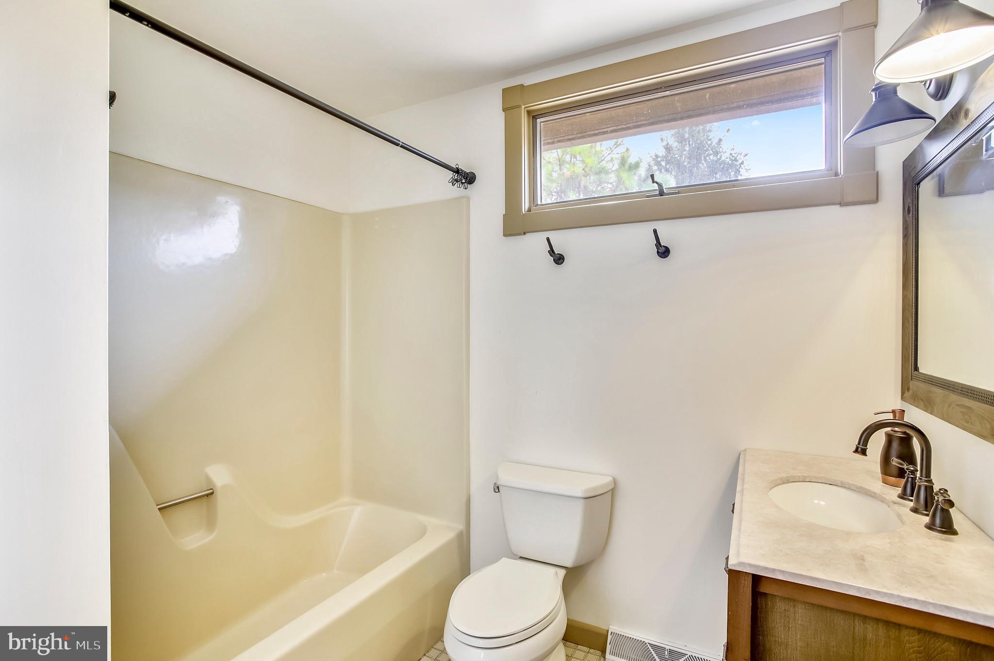 FORESTON RIDGE - Residential