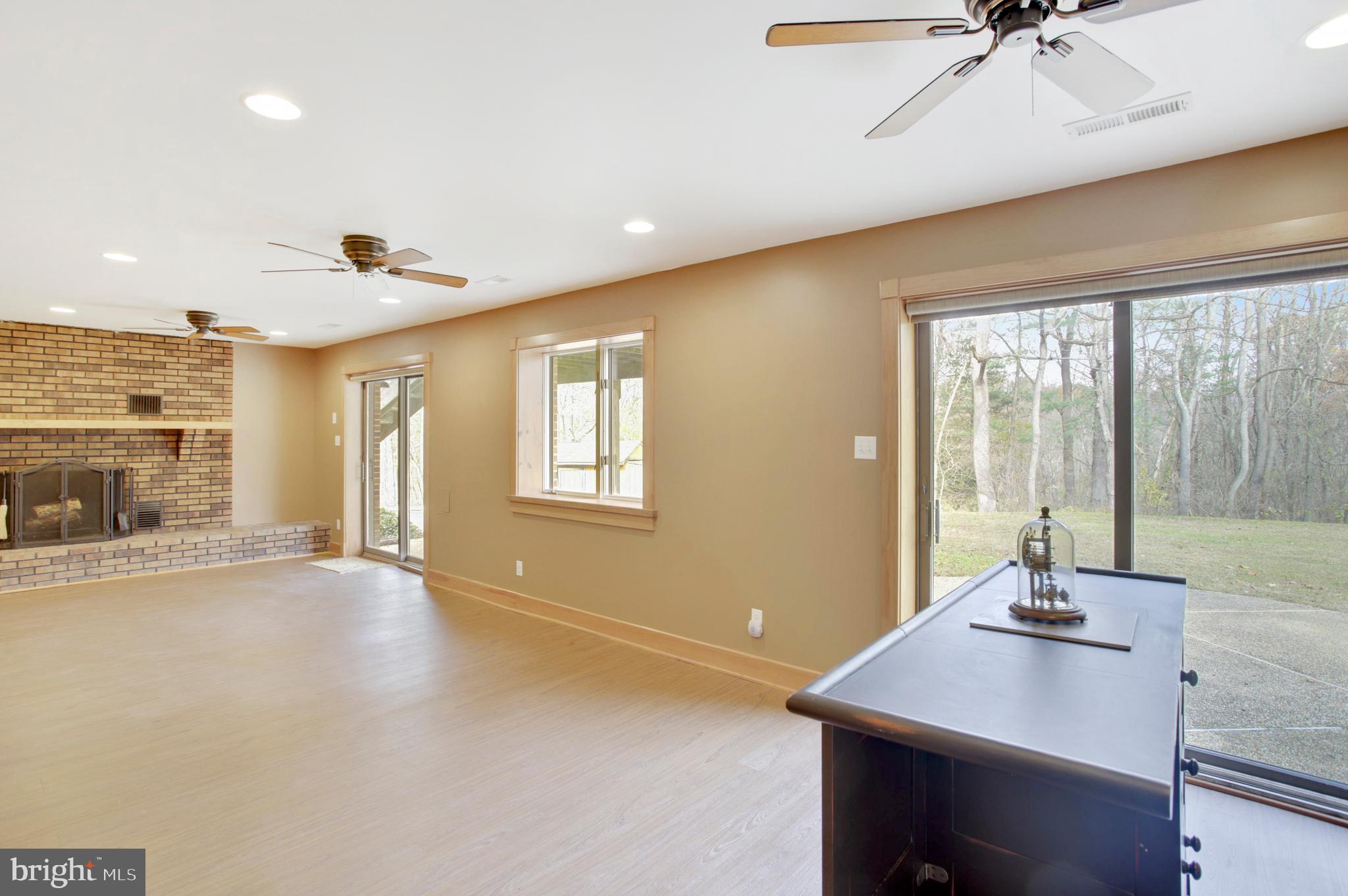 FORESTON RIDGE - Residential