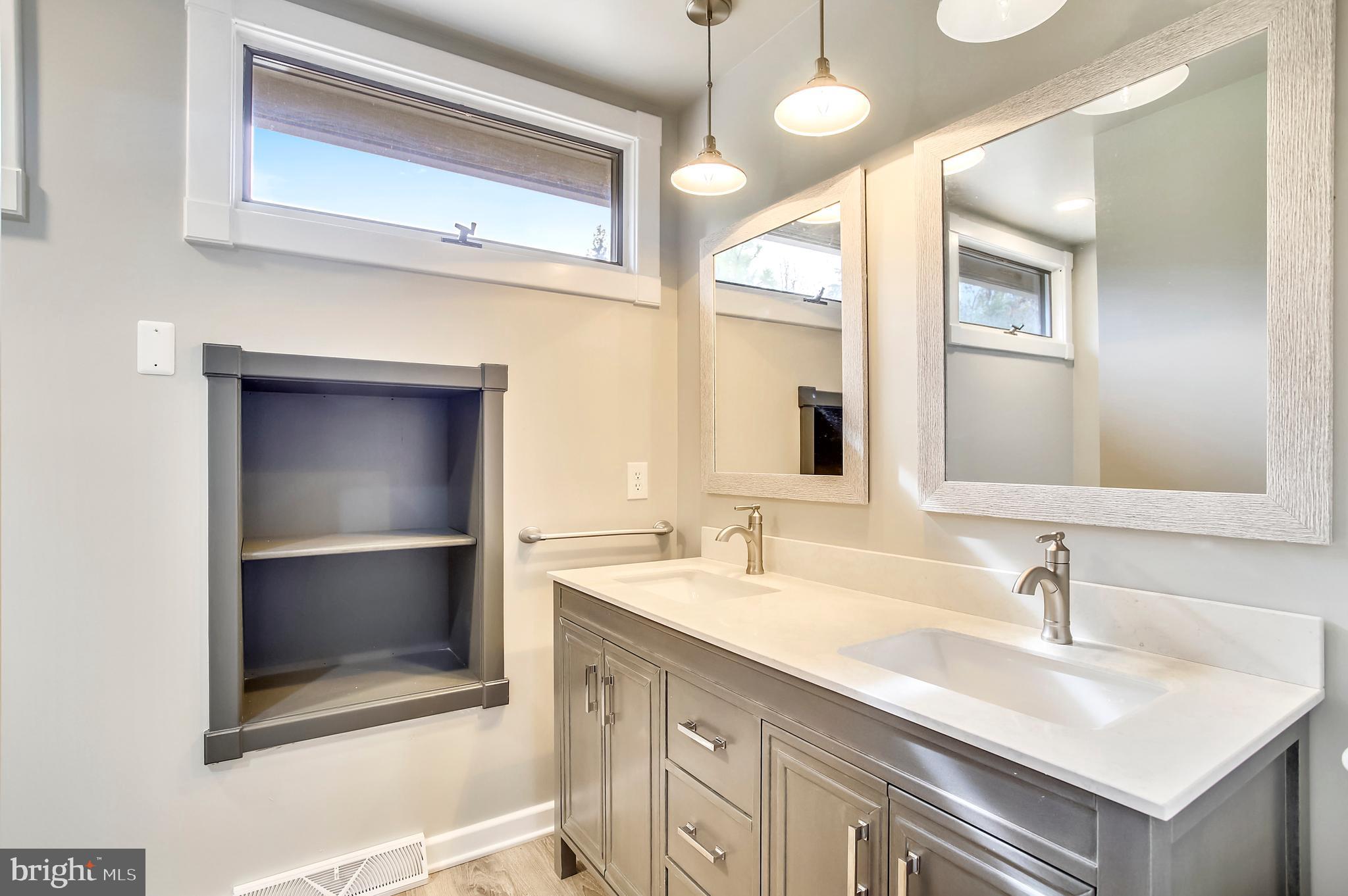 FORESTON RIDGE - Residential