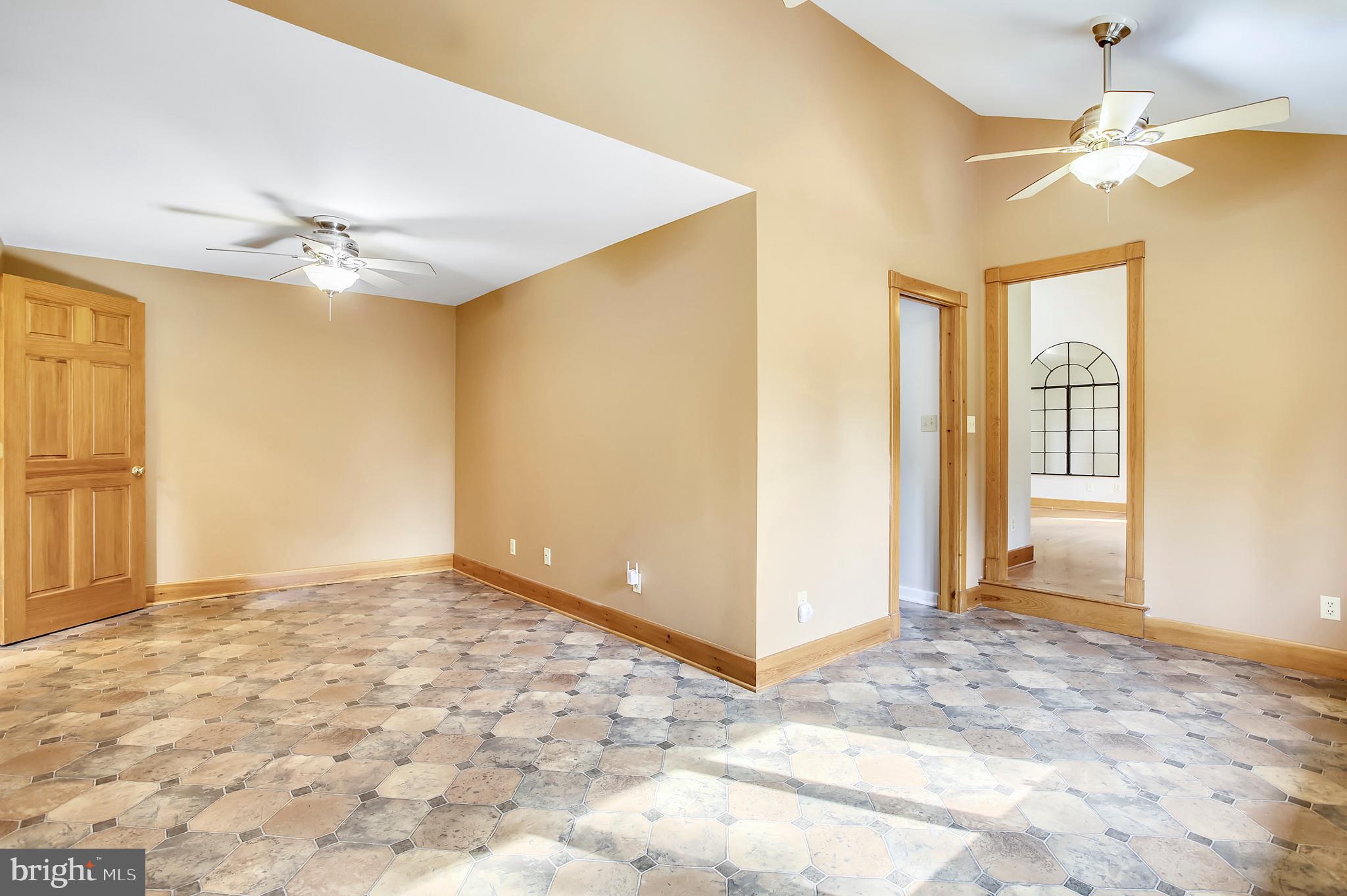 FORESTON RIDGE - Residential