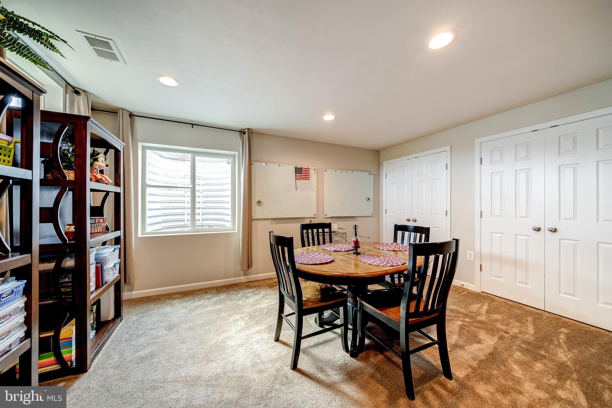 HUNTFIELD - Residential