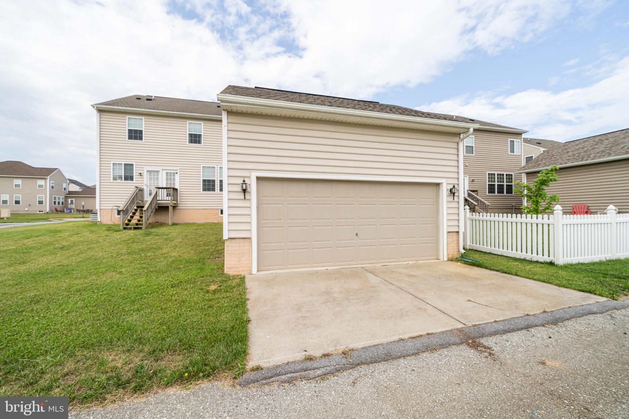 HUNTFIELD - Residential