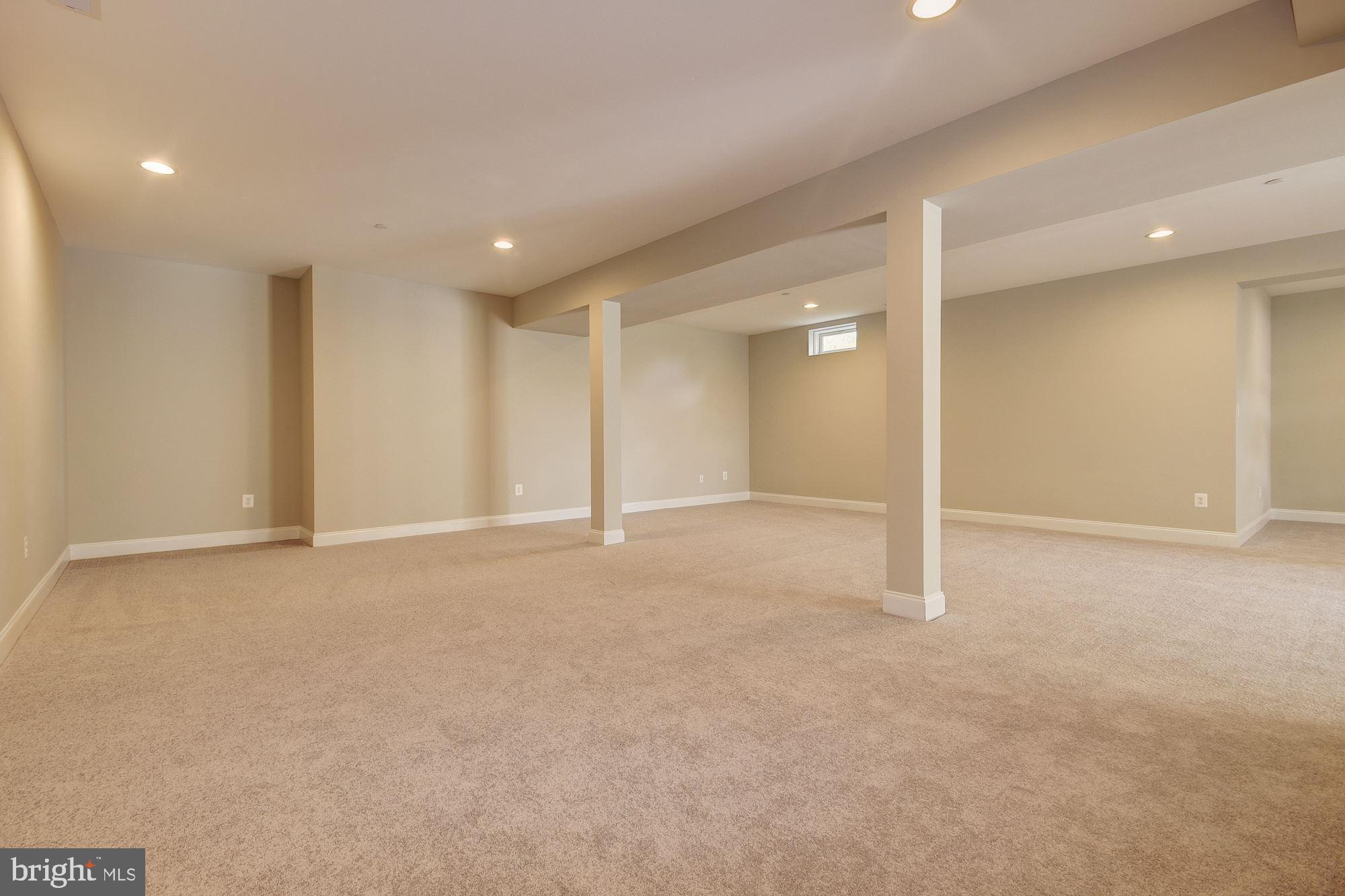 OAKDALE WOODS - Residential