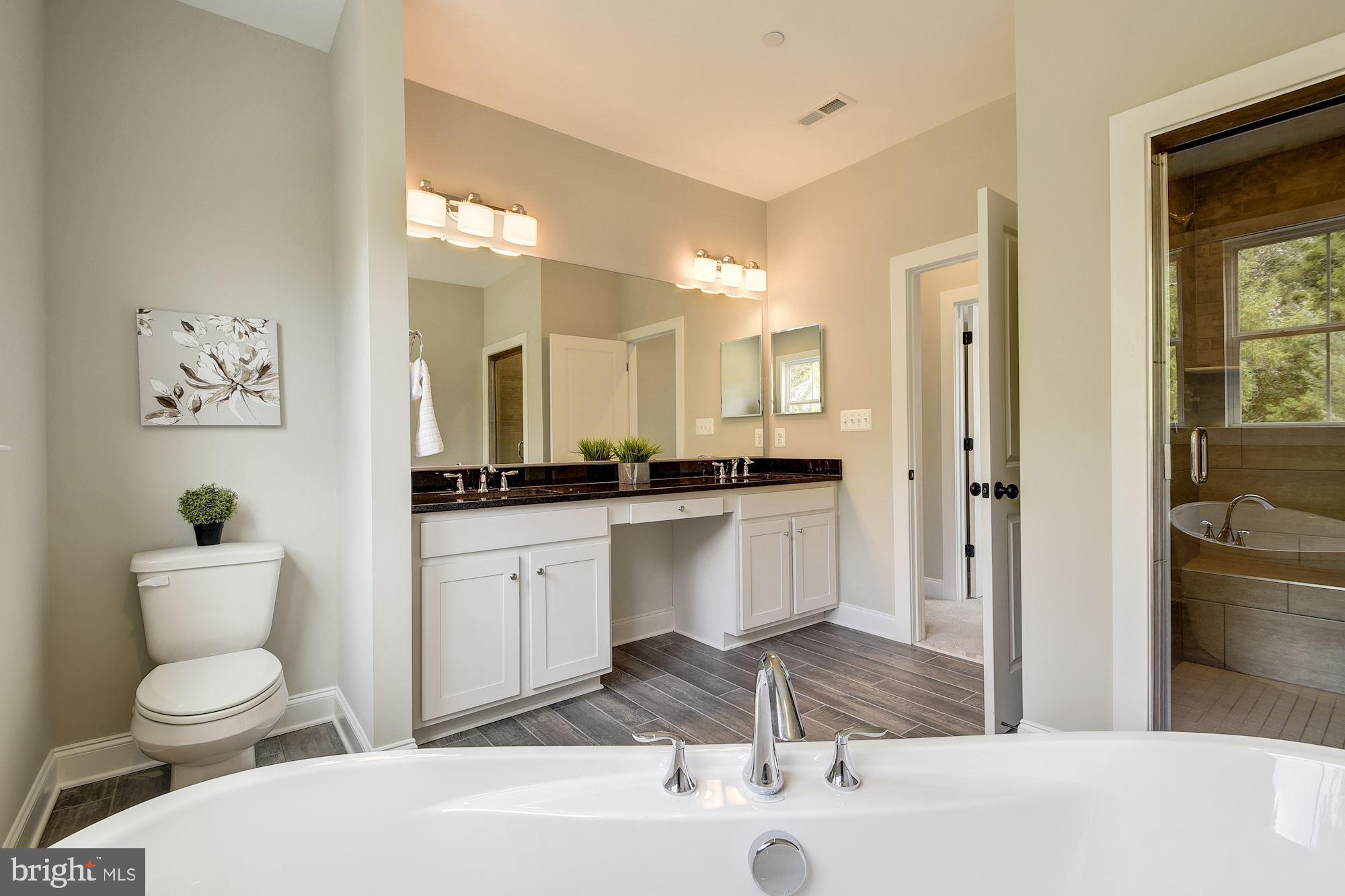 OAKDALE WOODS - Residential