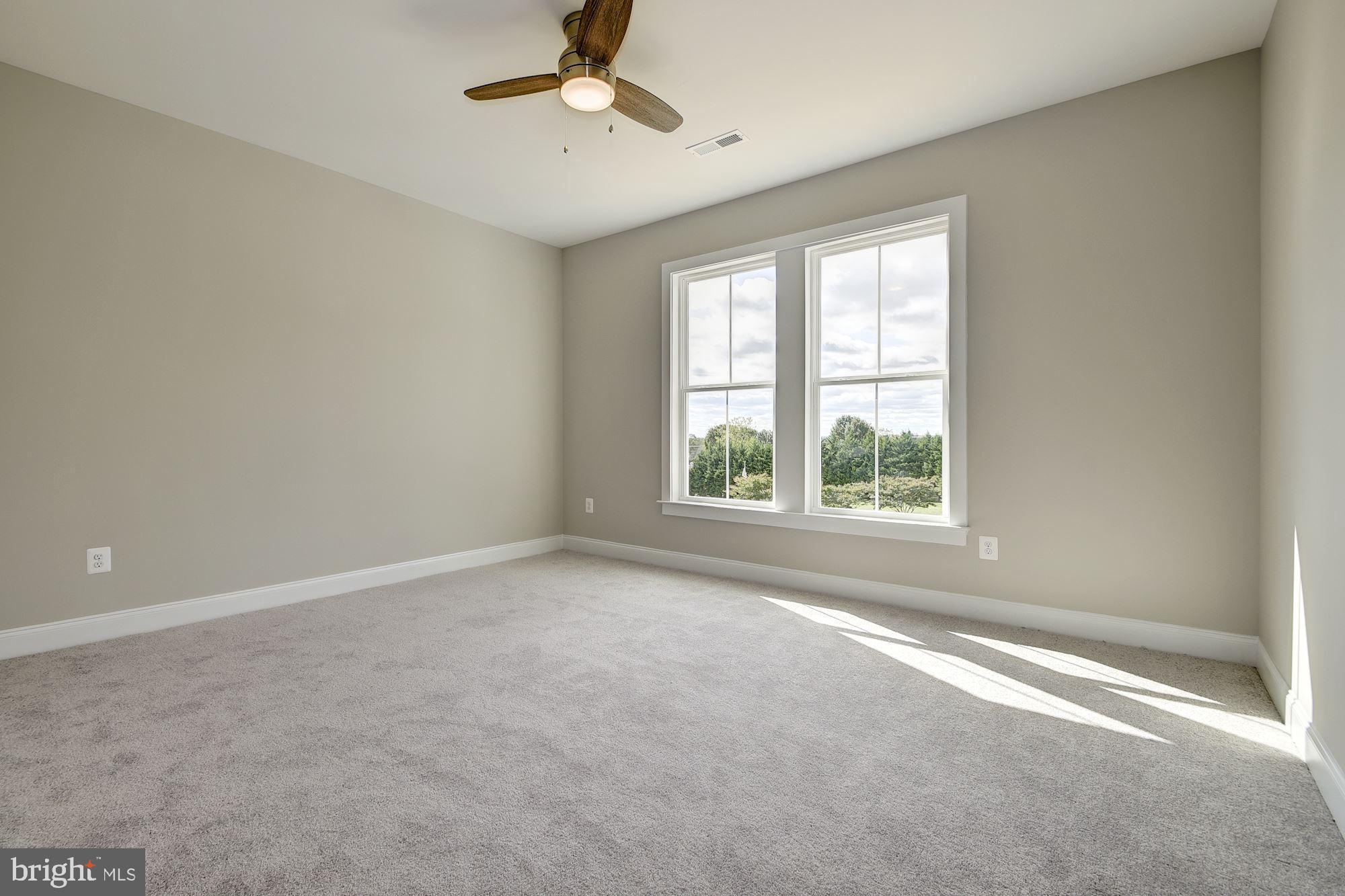 OAKDALE WOODS - Residential