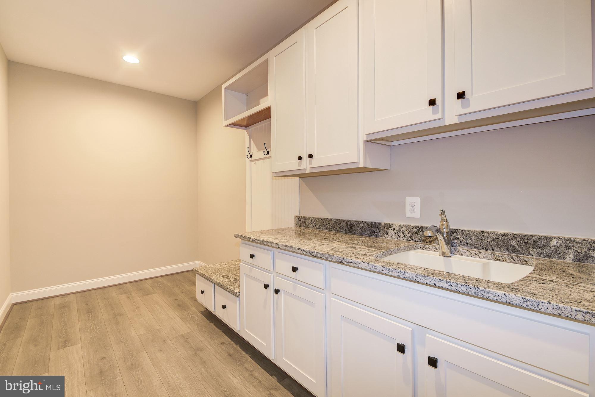 OAKDALE WOODS - Residential