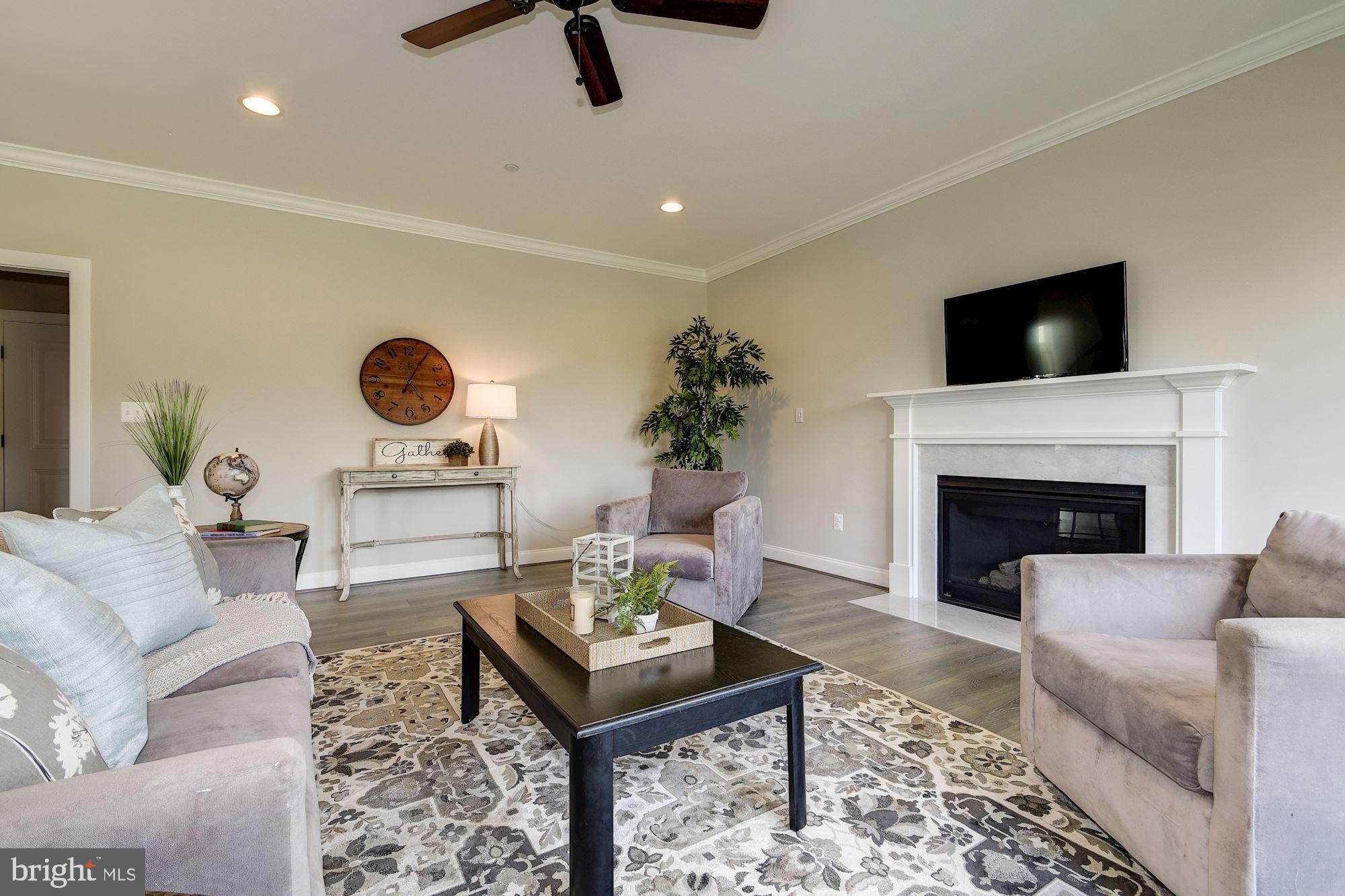 OAKDALE WOODS - Residential