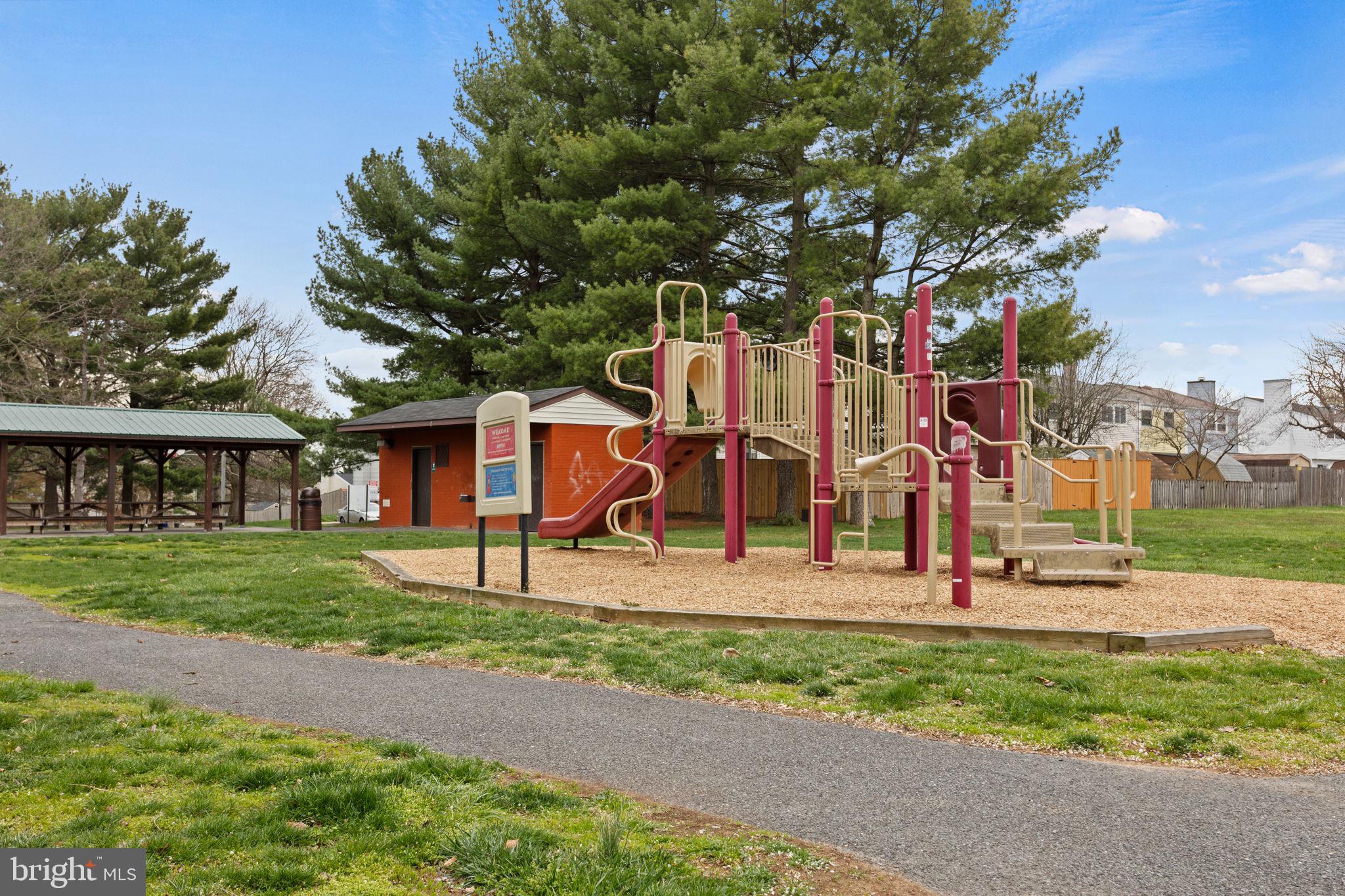 AMBER MEADOWS - Residential