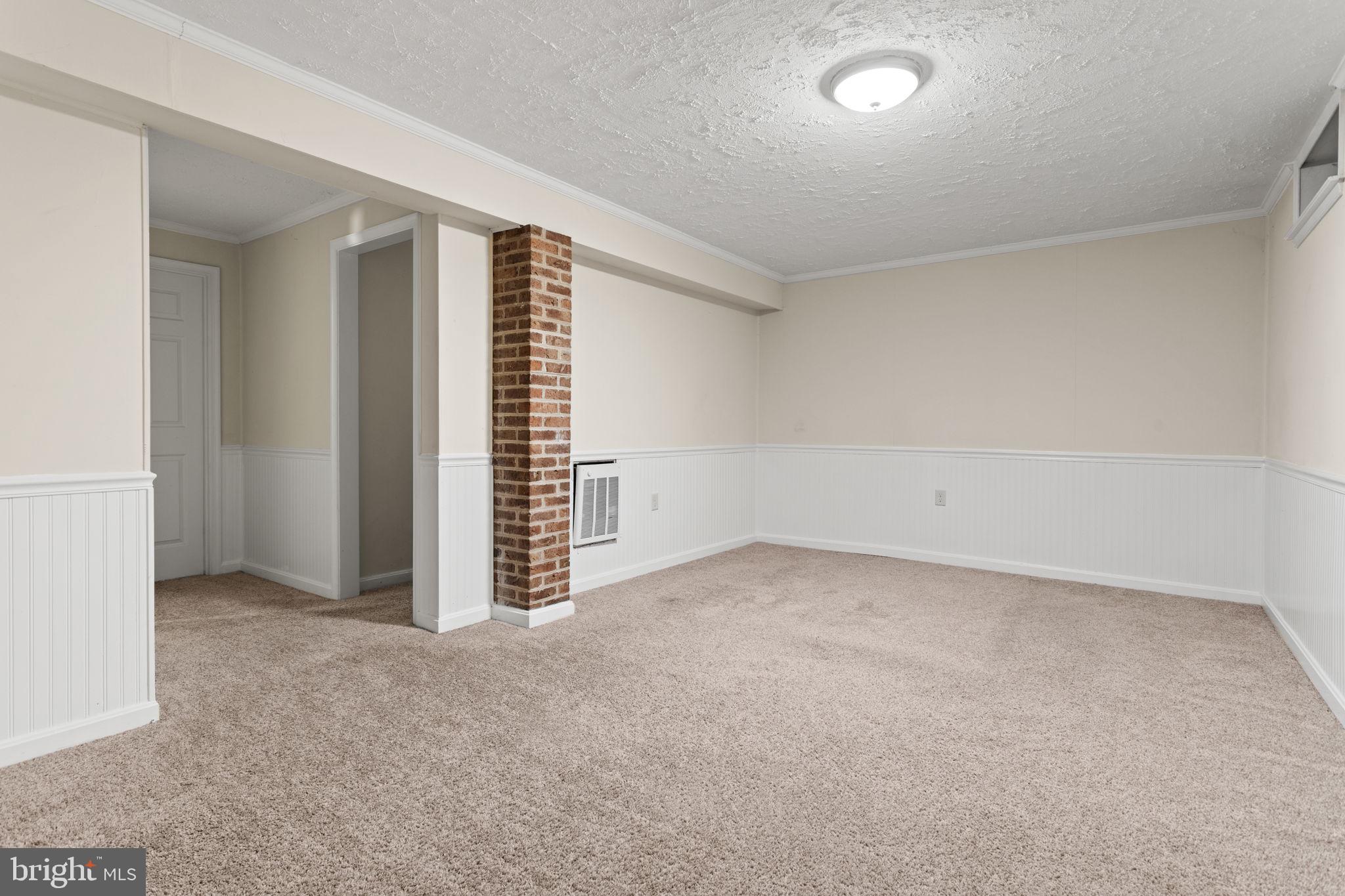 AMBER MEADOWS - Residential