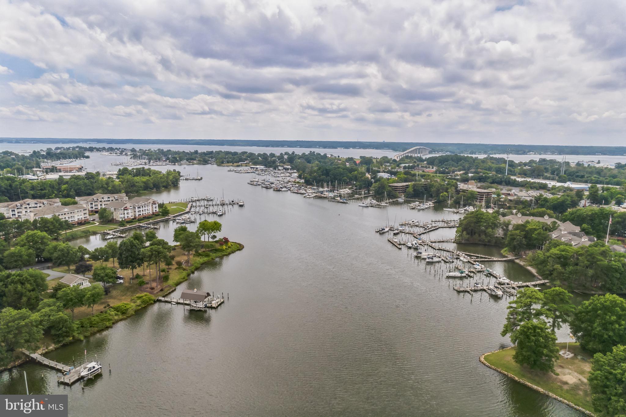 HARBOR POINT - Residential