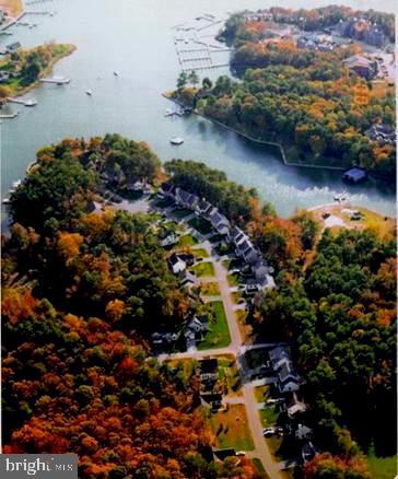 HARBOR POINT - Residential