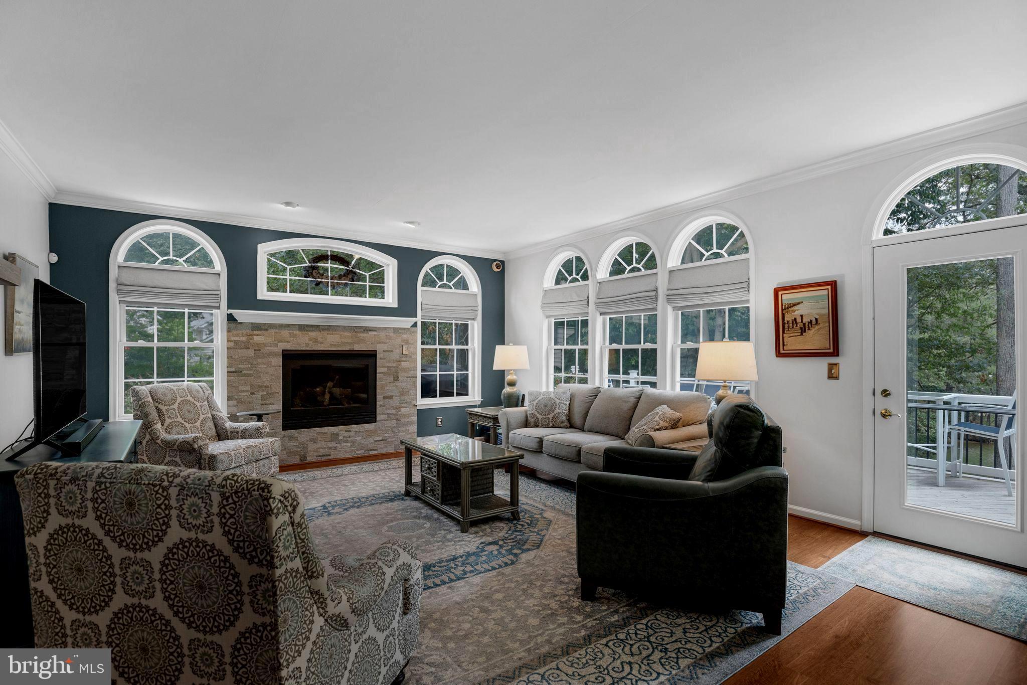 HARBOR POINT - Residential