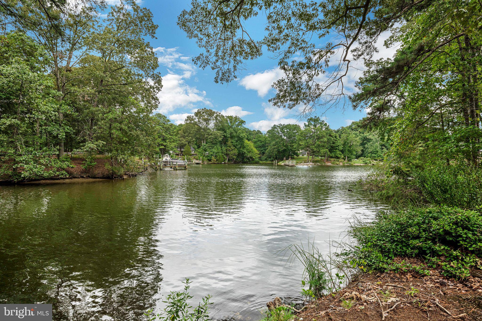 HARBOR POINT - Residential