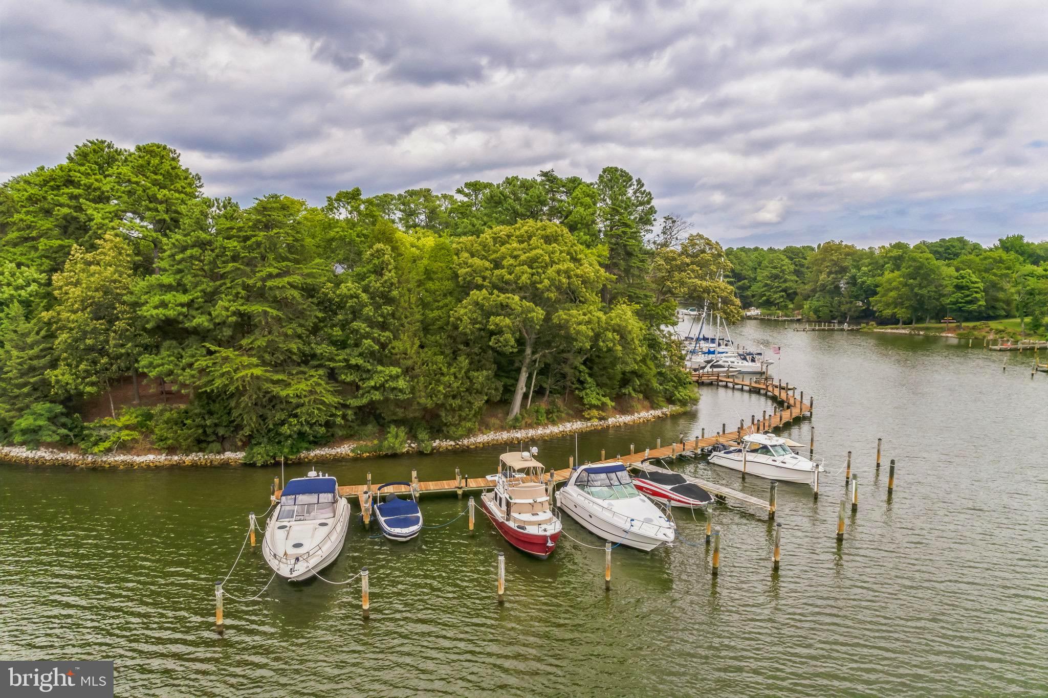 HARBOR POINT - Residential