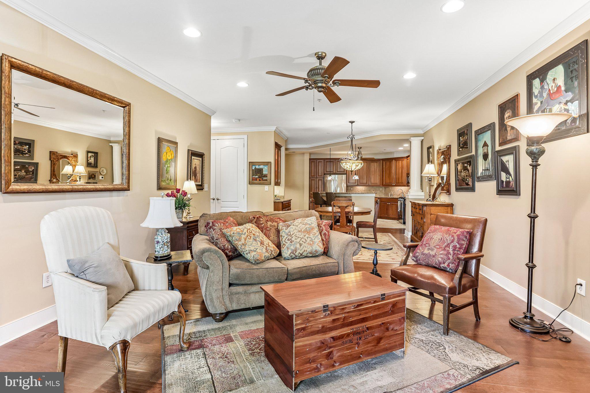 MERIDIAN VALLEY SQ - Residential