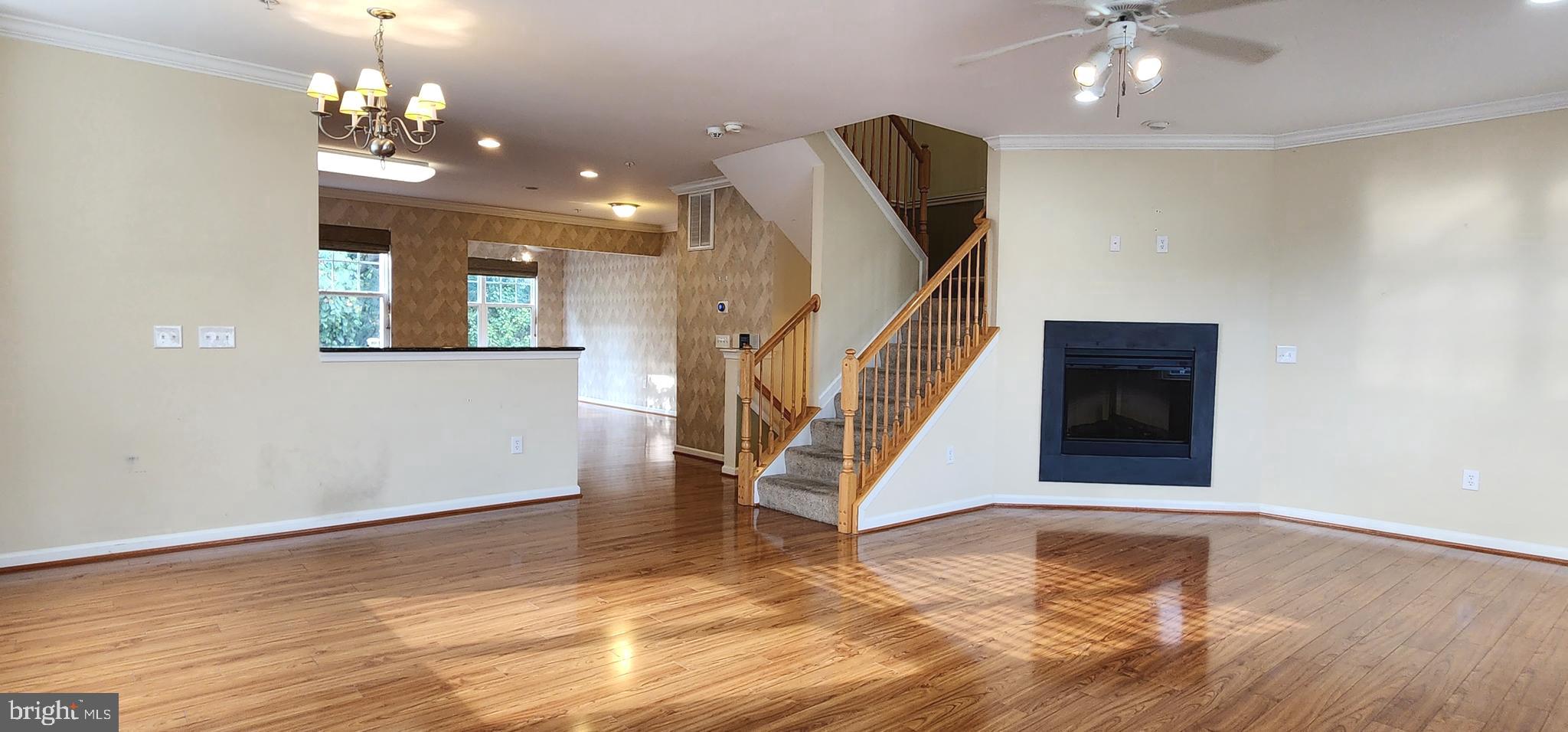 OAK TREE LANDING - Residential