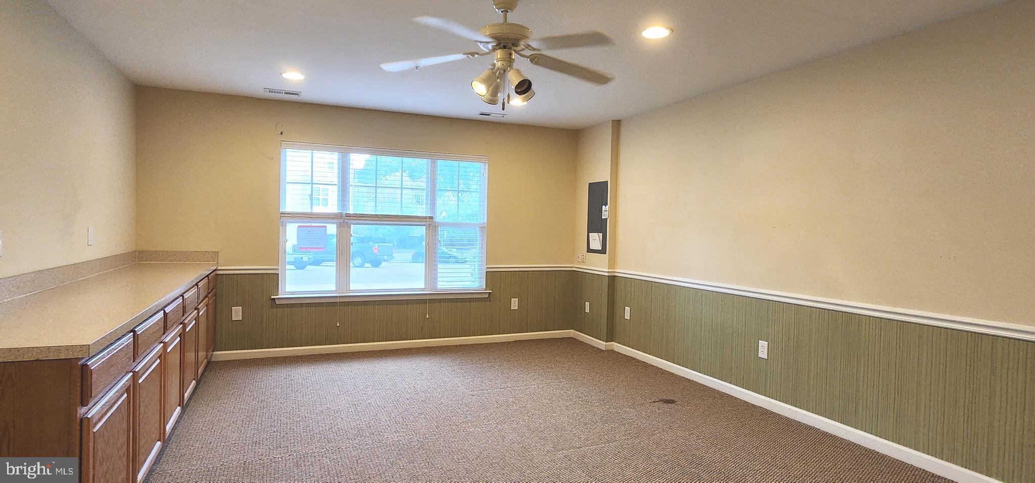 OAK TREE LANDING - Residential