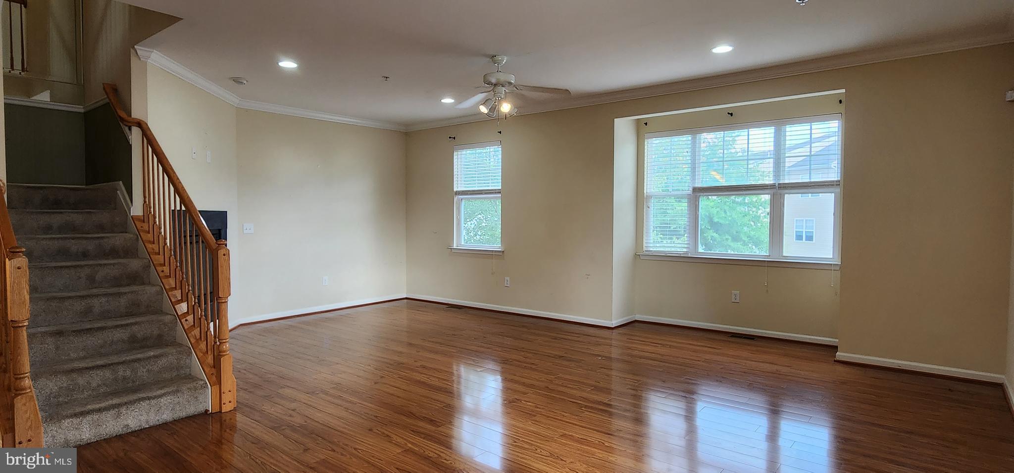 OAK TREE LANDING - Residential