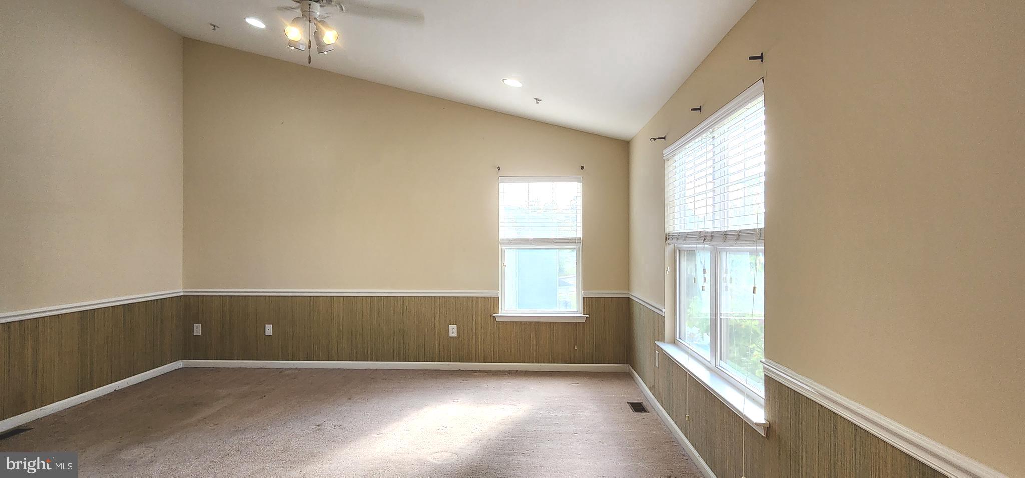 OAK TREE LANDING - Residential