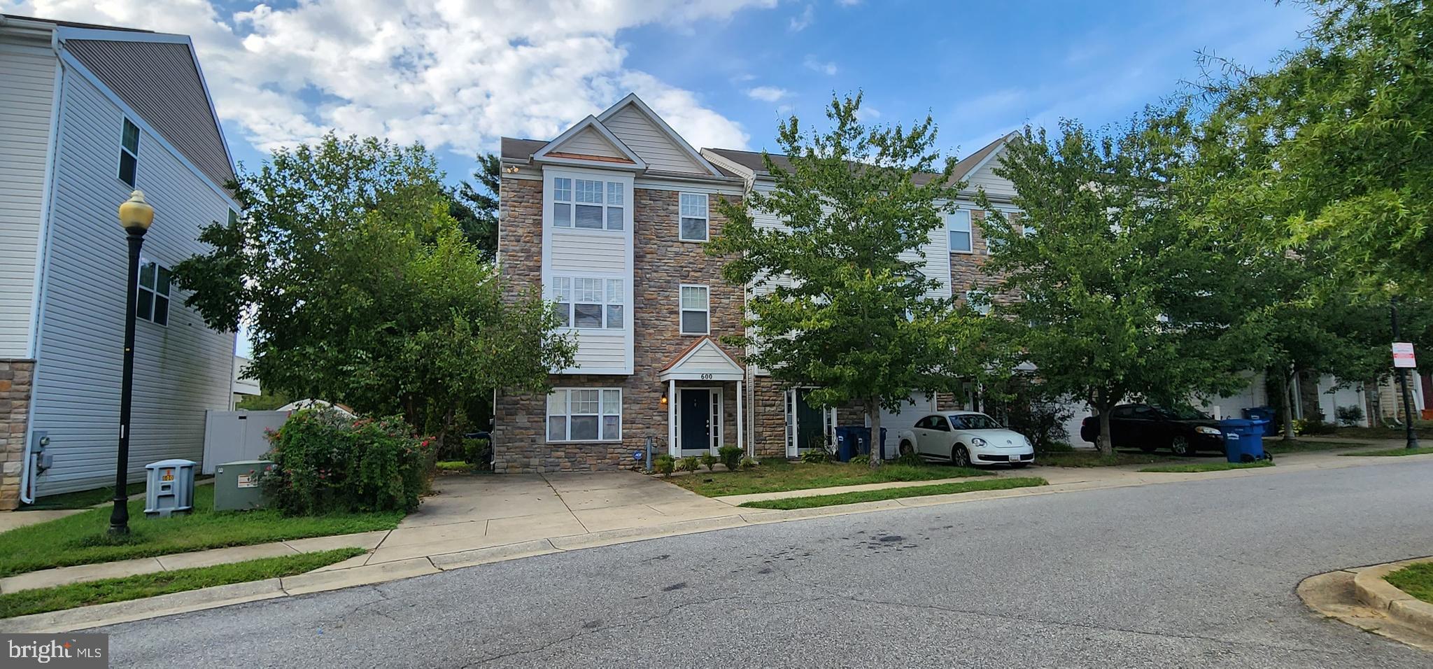 OAK TREE LANDING - Residential