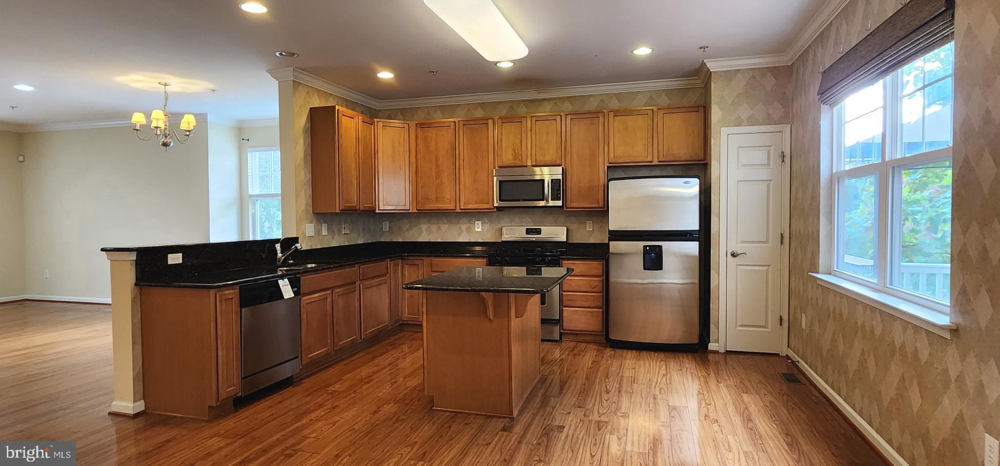 OAK TREE LANDING - Residential