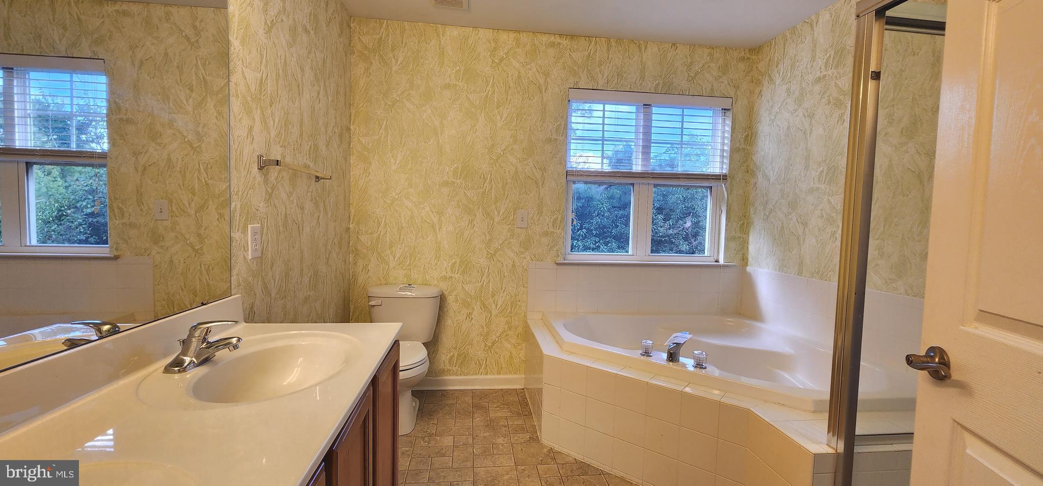 OAK TREE LANDING - Residential