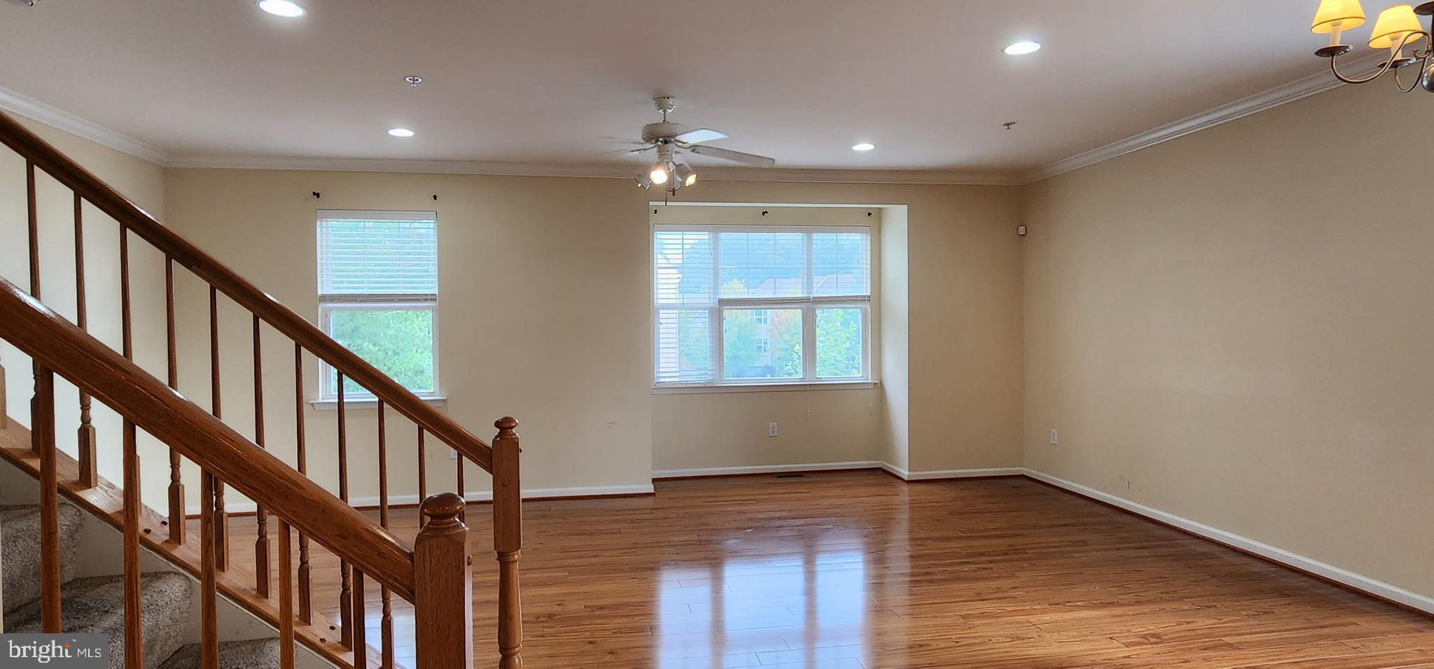 OAK TREE LANDING - Residential