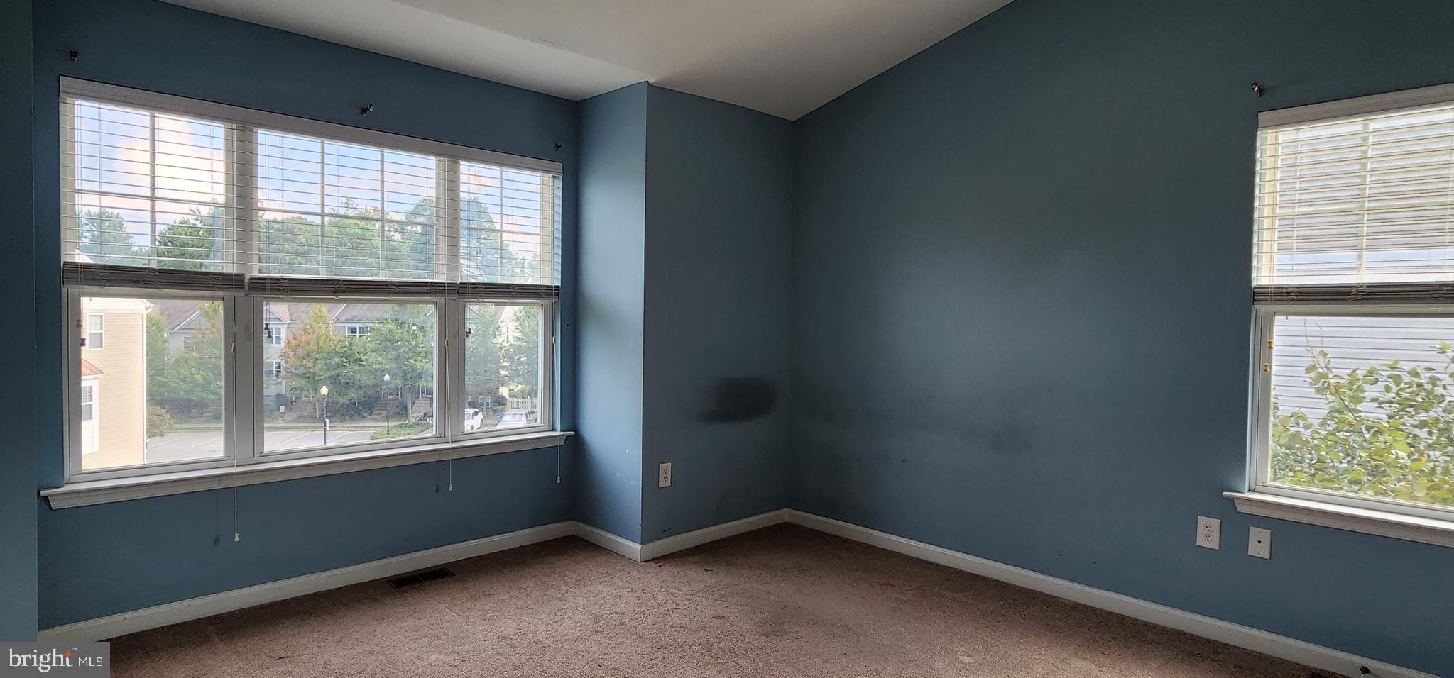 OAK TREE LANDING - Residential