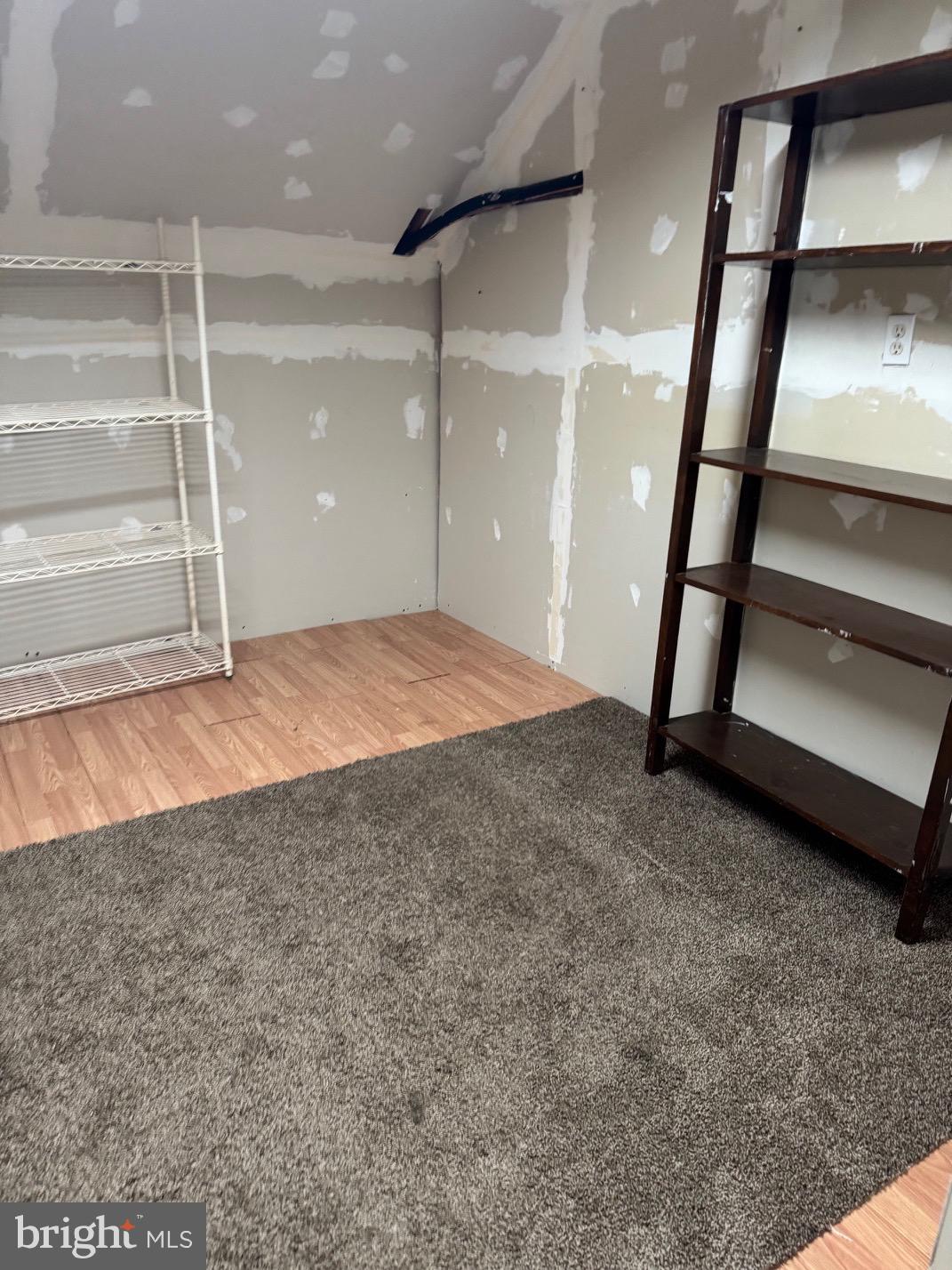 THE HOLLOW AT FOX VA - Residential Lease