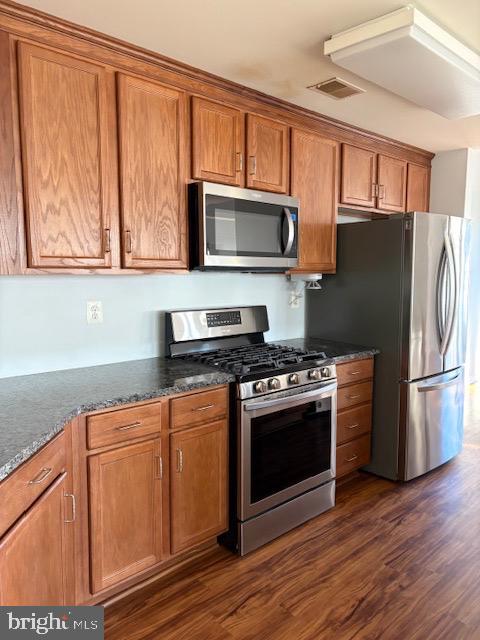 THE HOLLOW AT FOX VA - Residential Lease