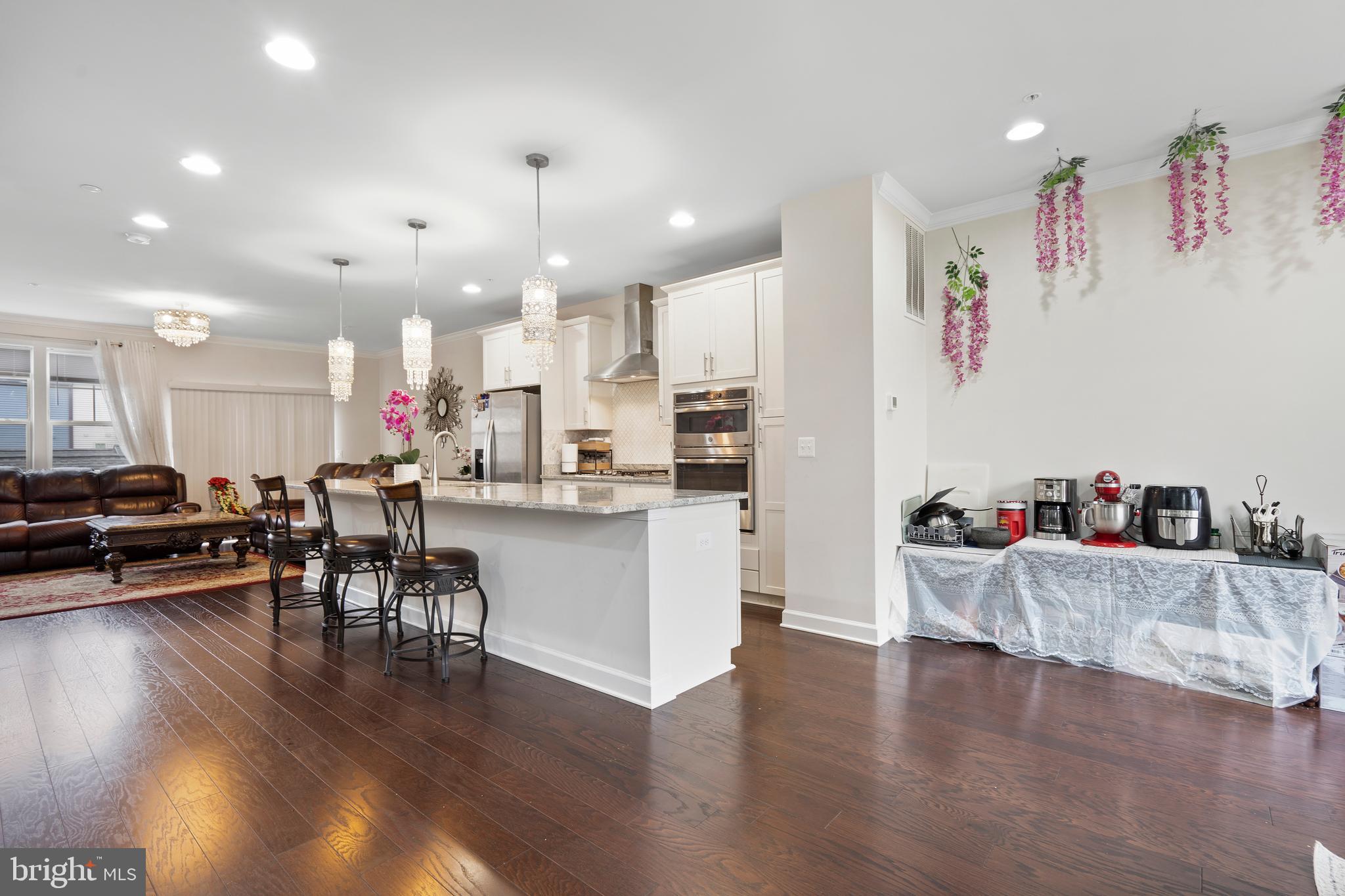 VILLAGES OF URBANA - Residential Lease