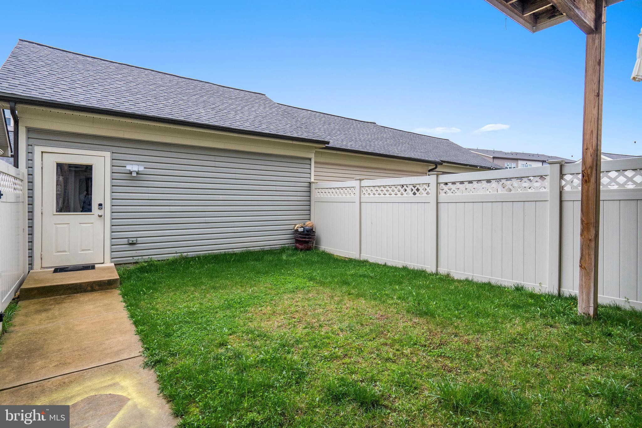 VILLAGES OF URBANA - Residential Lease