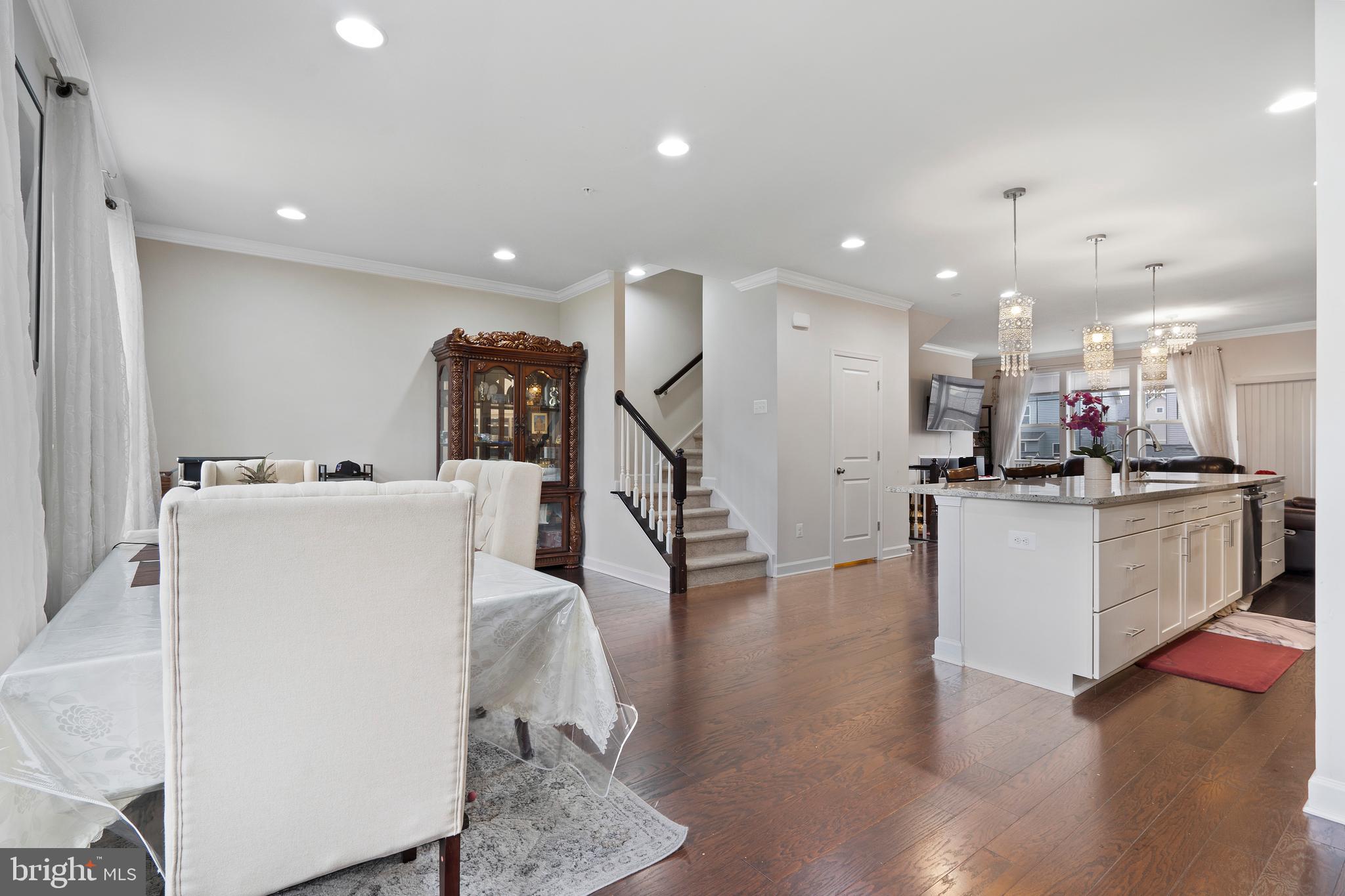 VILLAGES OF URBANA - Residential Lease