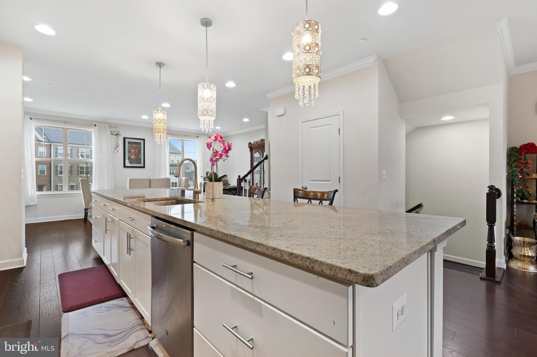 VILLAGES OF URBANA - Residential Lease