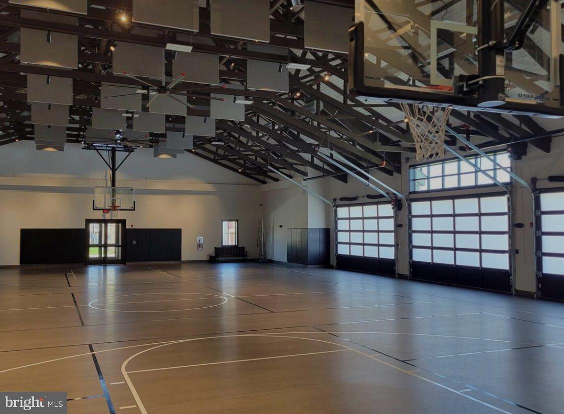 VILLAGES OF URBANA - Residential Lease