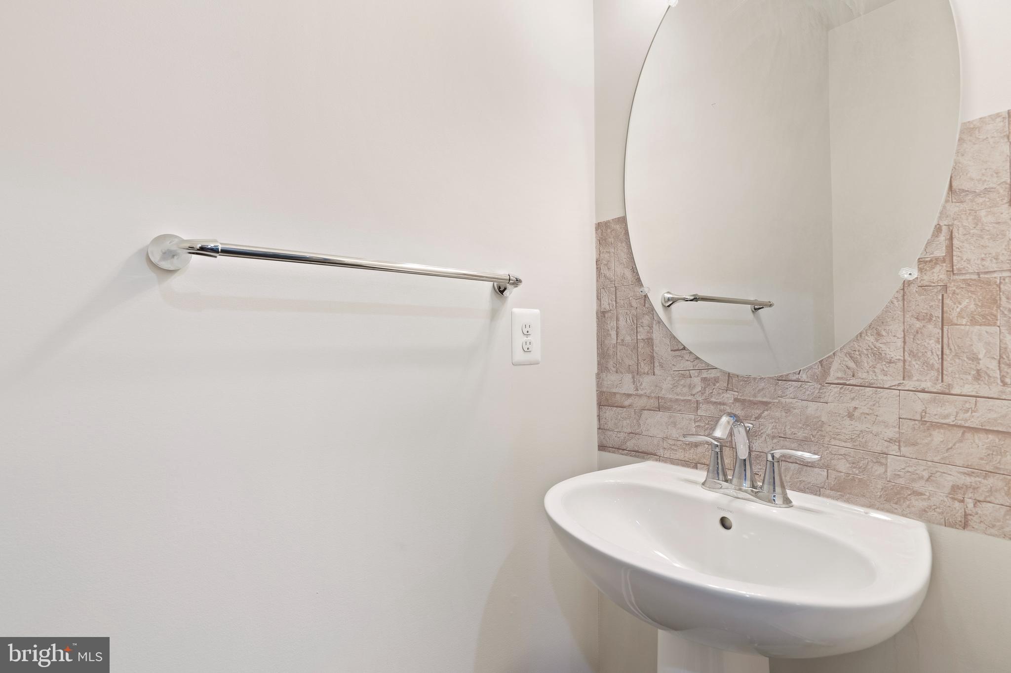 VILLAGES OF URBANA - Residential Lease