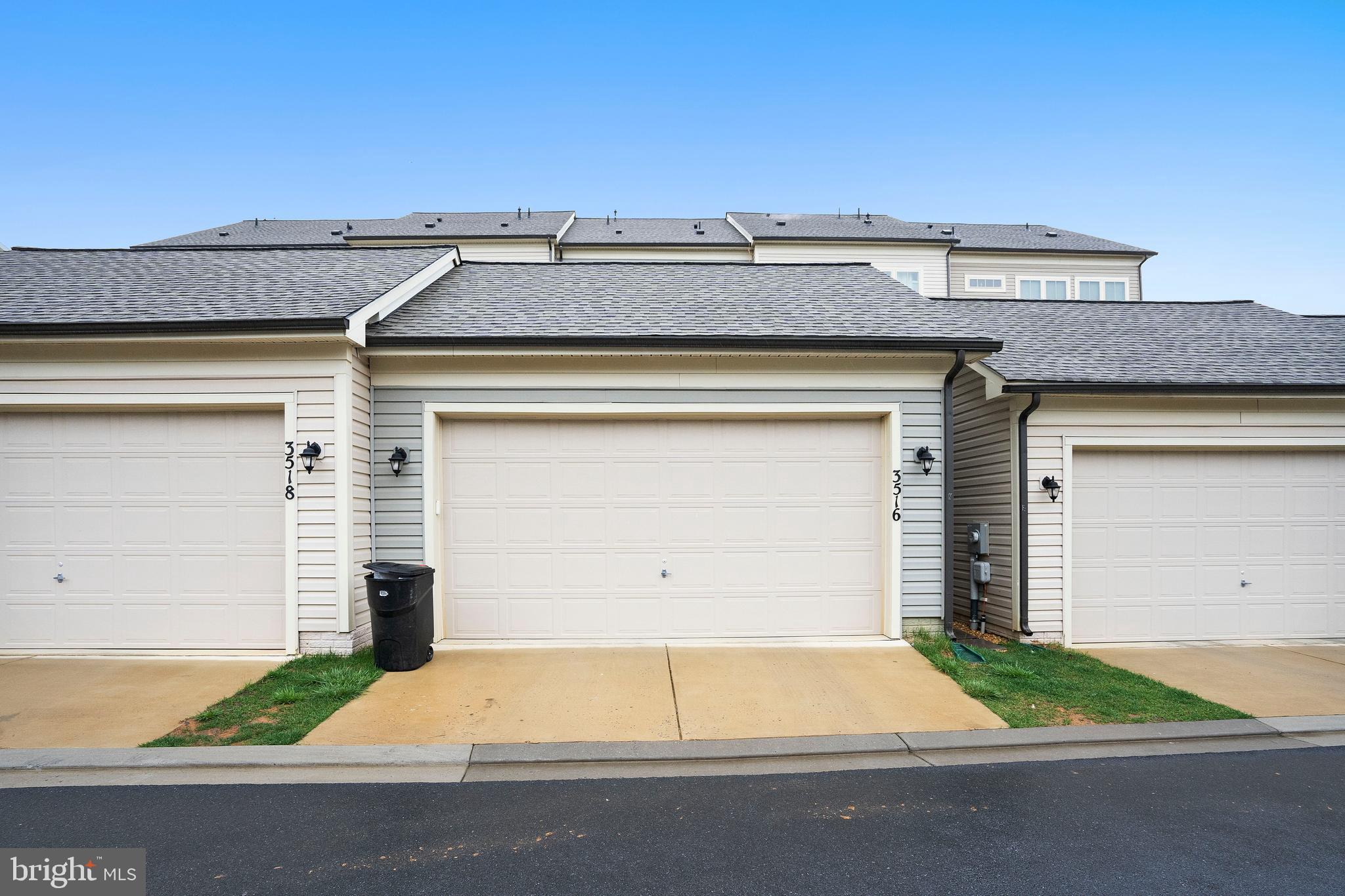 VILLAGES OF URBANA - Residential Lease