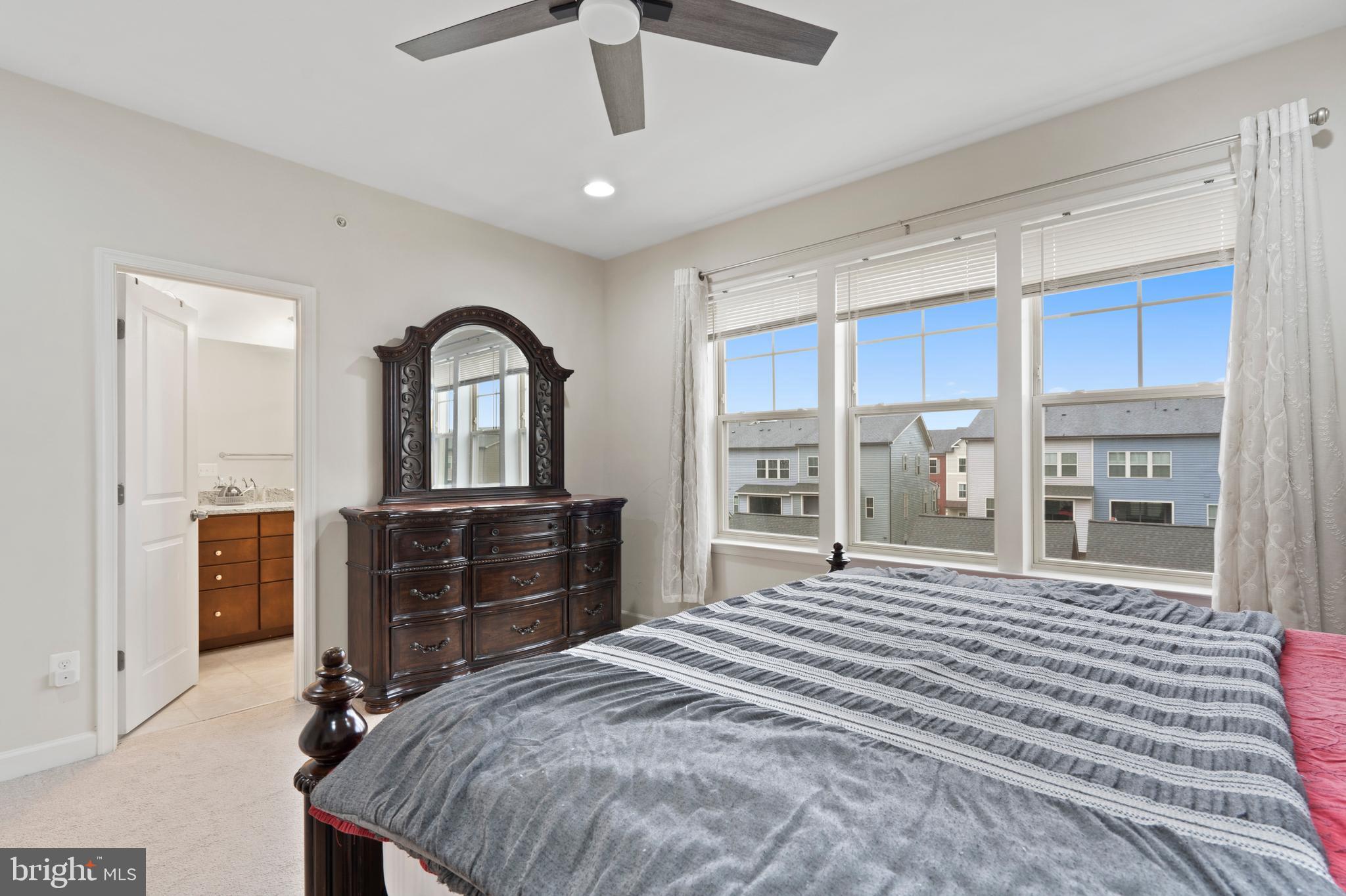 VILLAGES OF URBANA - Residential Lease