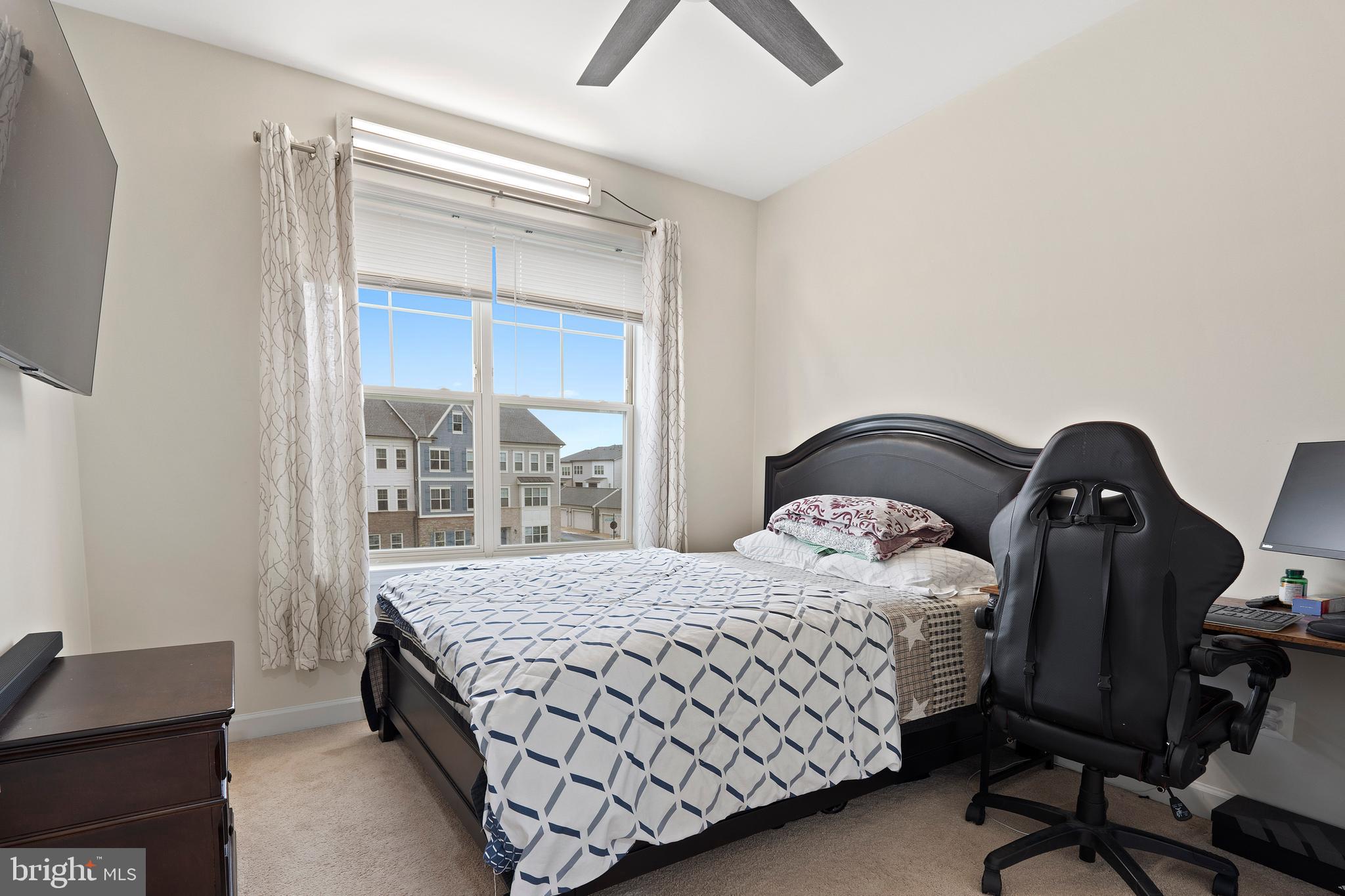 VILLAGES OF URBANA - Residential Lease