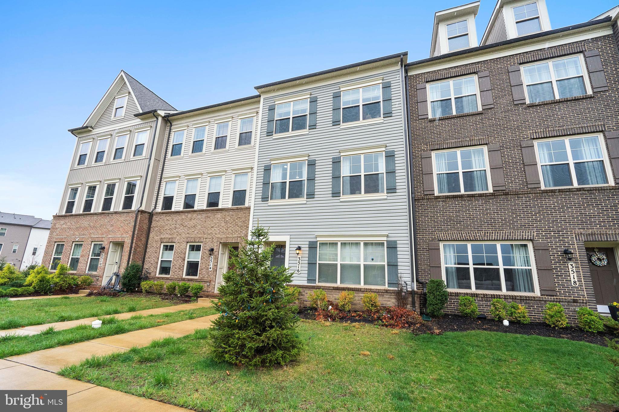 VILLAGES OF URBANA - Residential Lease