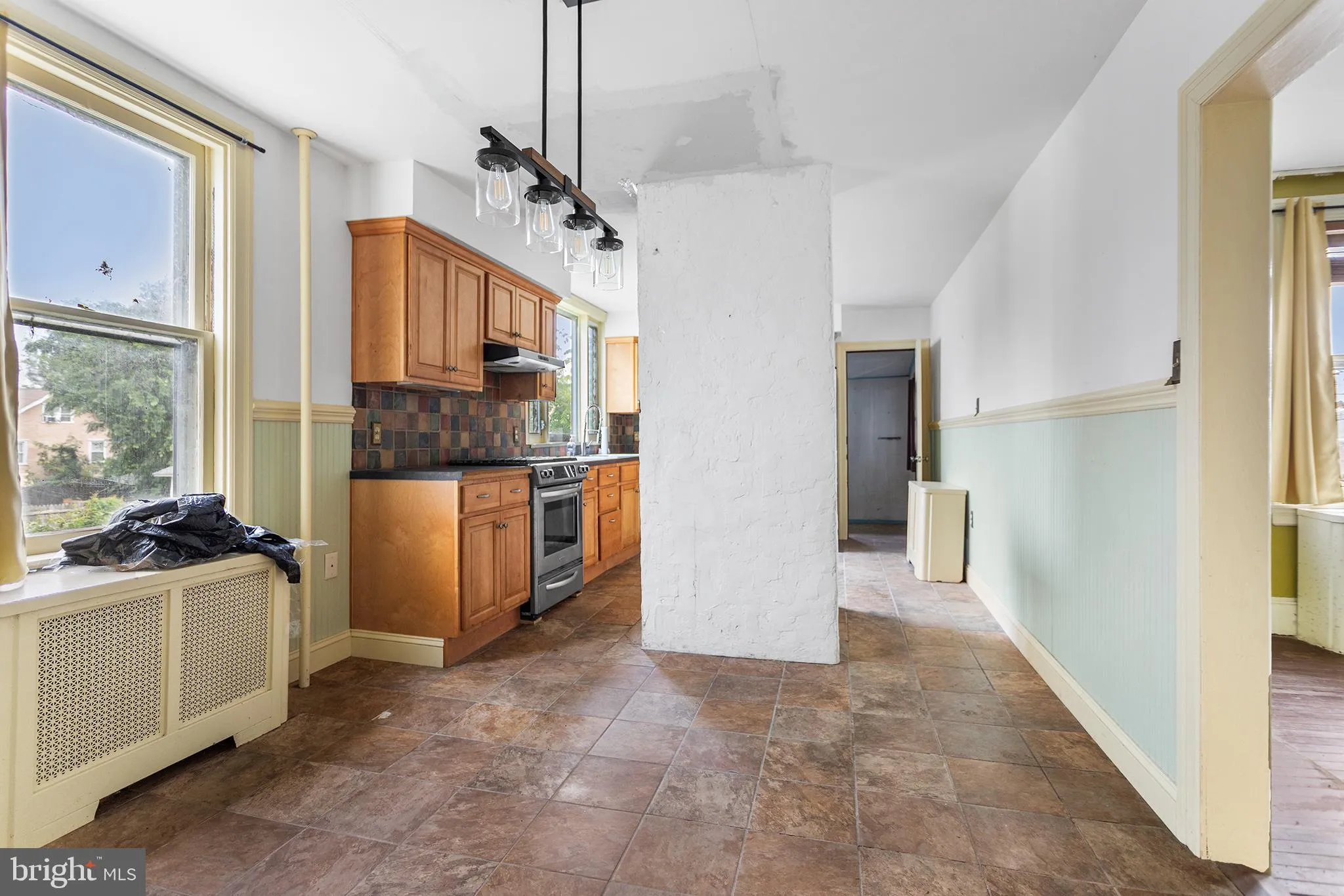 Lansdowne, Pennsylvania 19050, United States, 5 Bedrooms Bedrooms, ,2 BathroomsBathrooms,Residential,Pending,156225