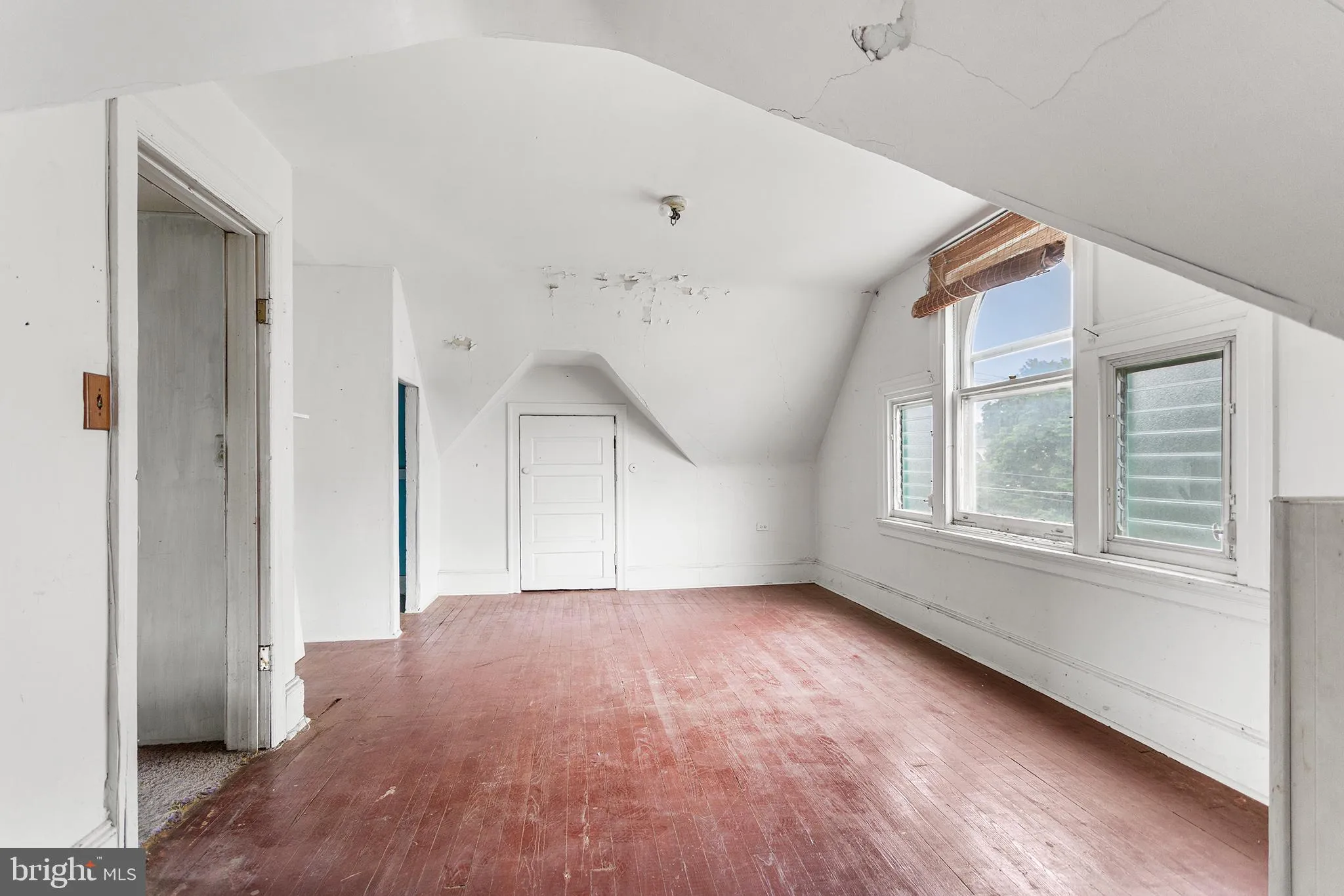 Lansdowne, Pennsylvania 19050, United States, 5 Bedrooms Bedrooms, ,2 BathroomsBathrooms,Residential,Pending,156225