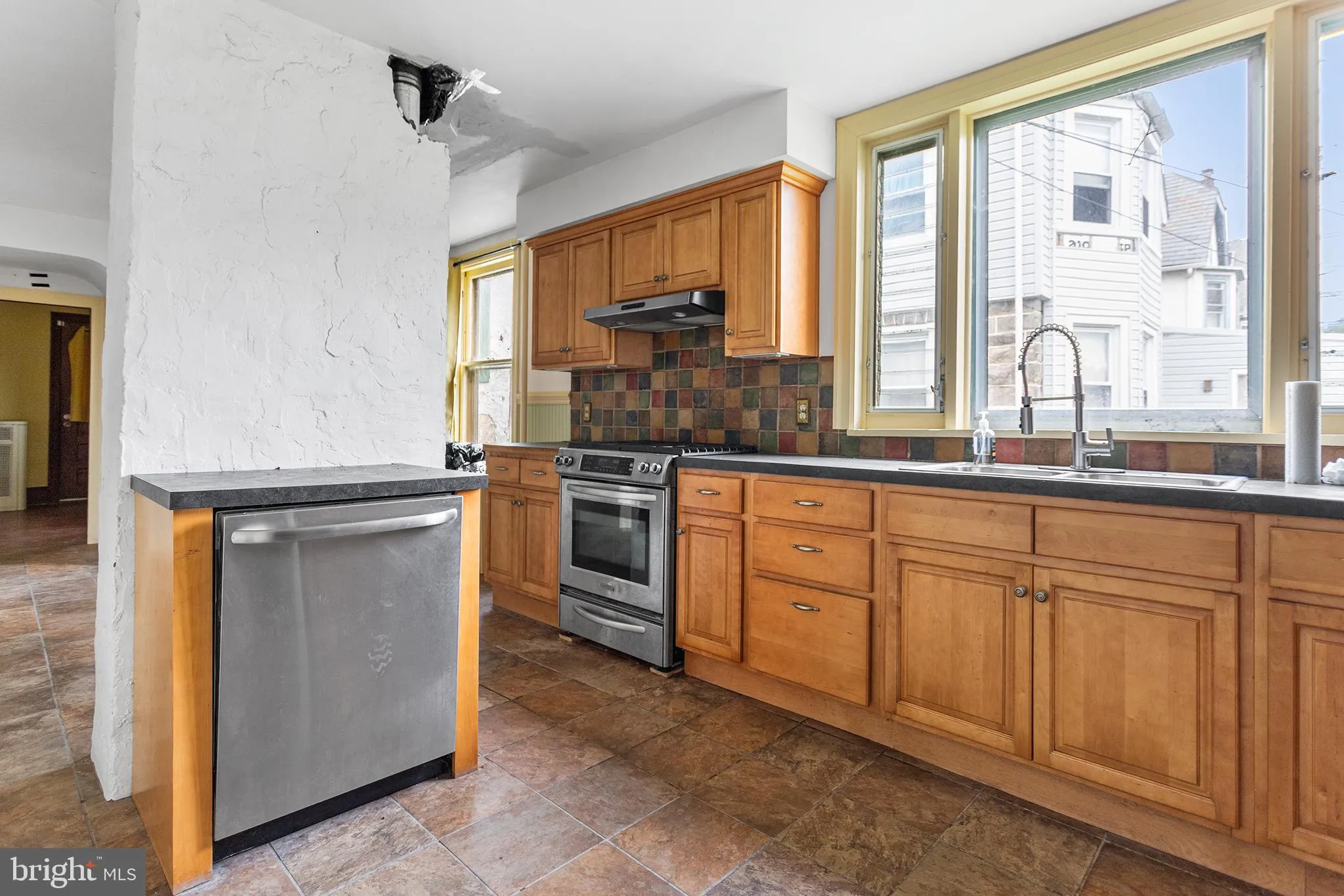 Lansdowne, Pennsylvania 19050, United States, 5 Bedrooms Bedrooms, ,2 BathroomsBathrooms,Residential,Pending,156225