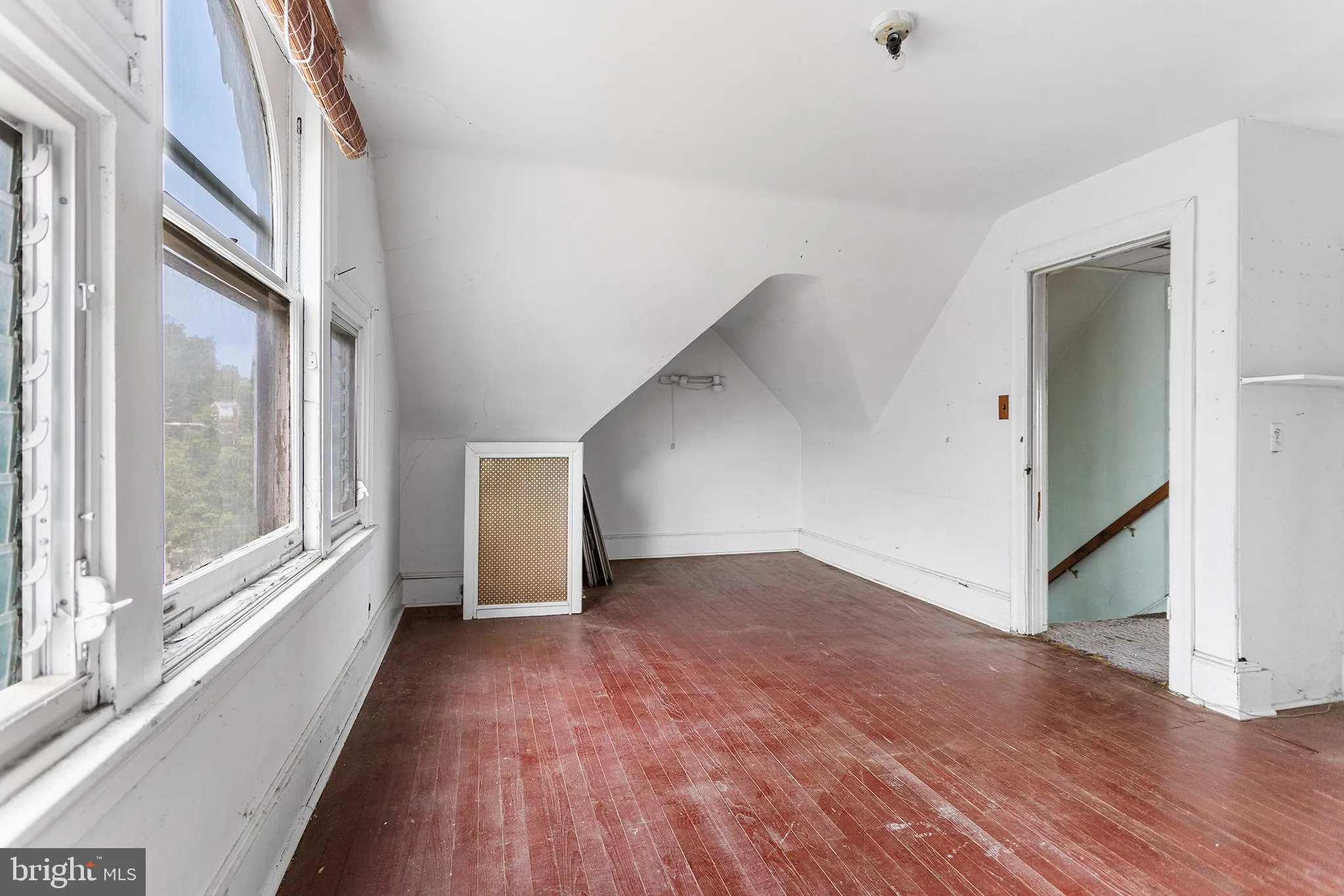 Lansdowne, Pennsylvania 19050, United States, 5 Bedrooms Bedrooms, ,2 BathroomsBathrooms,Residential,Pending,156225