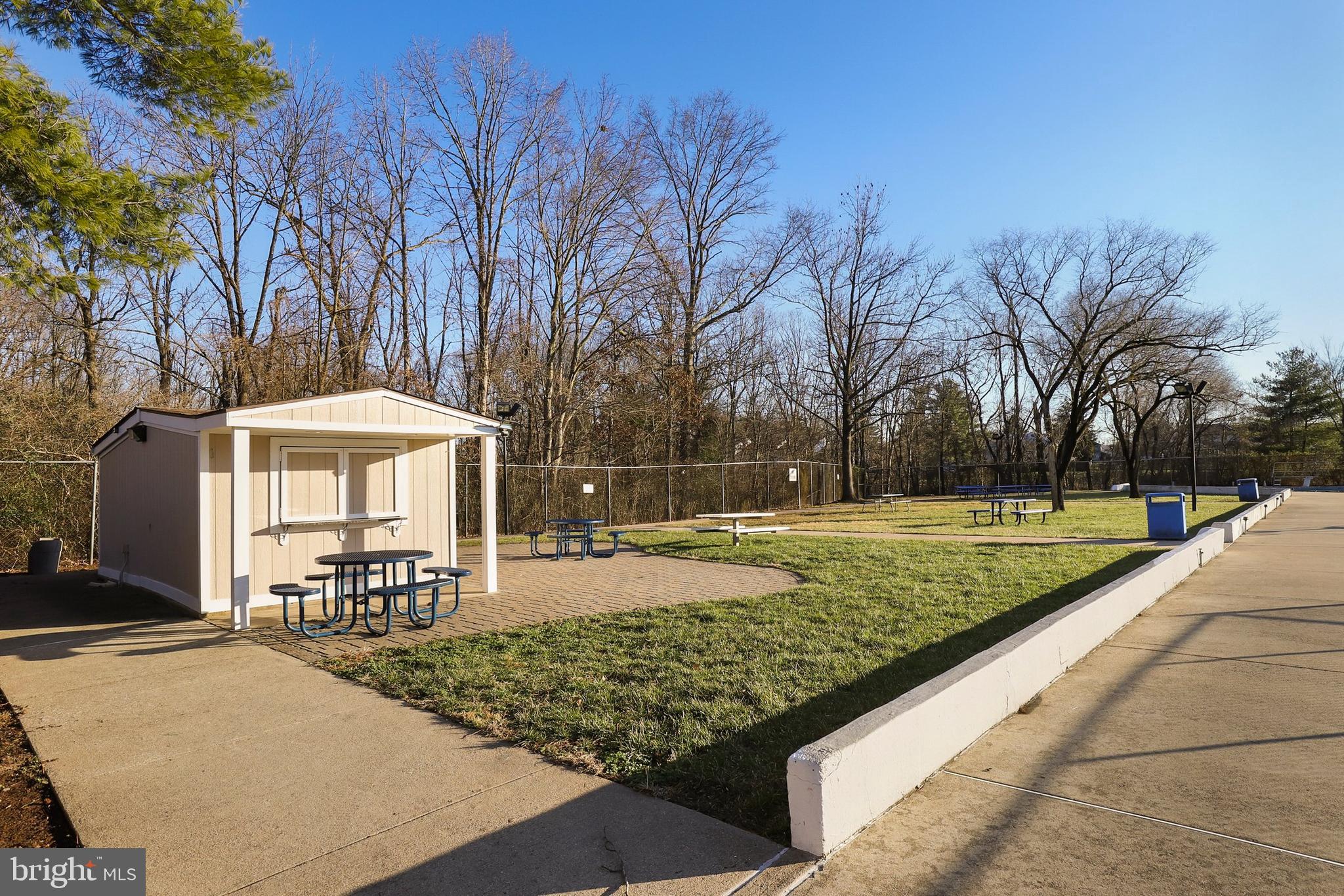 SUGARLAND RUN - Residential